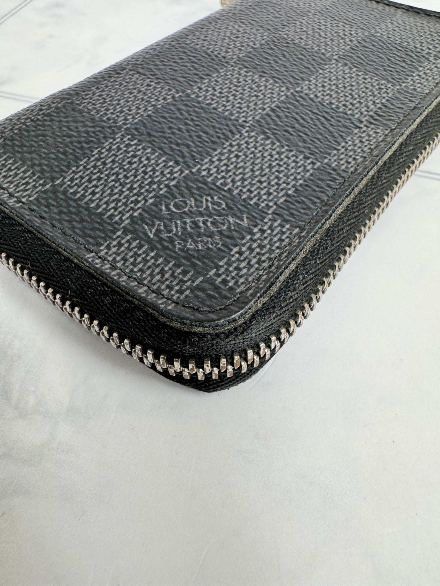 Louis Vuitton Damier Graphite Zippy Coin Purse