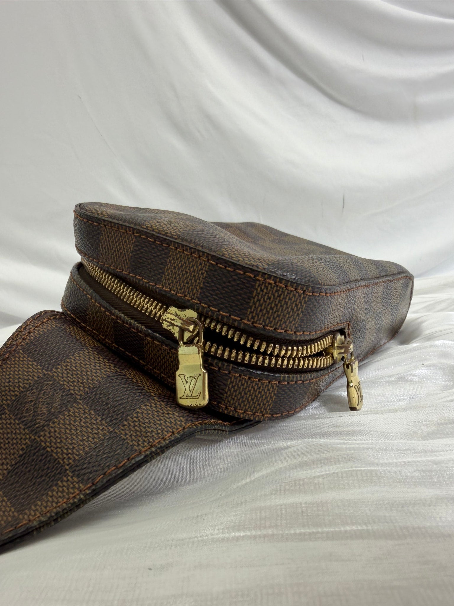 Louis Vuitton Damier Ebene Geronimos Sling Bag