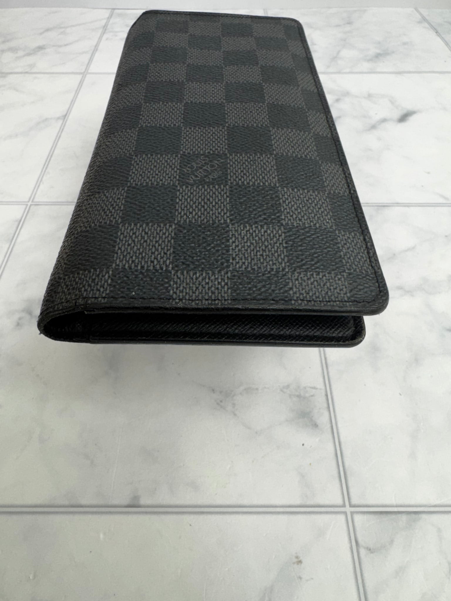 Louis Vuitton Damier Graphite Brazza Wallet