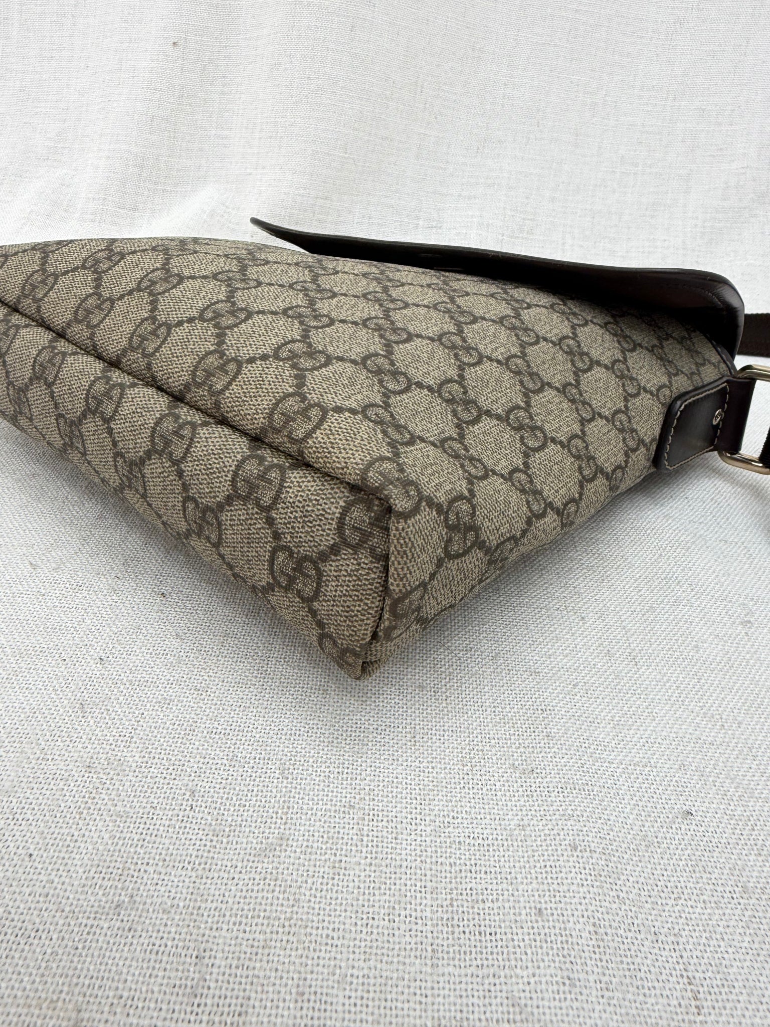 Gucci GG Supreme & Leather Canvas Crossbody Bag