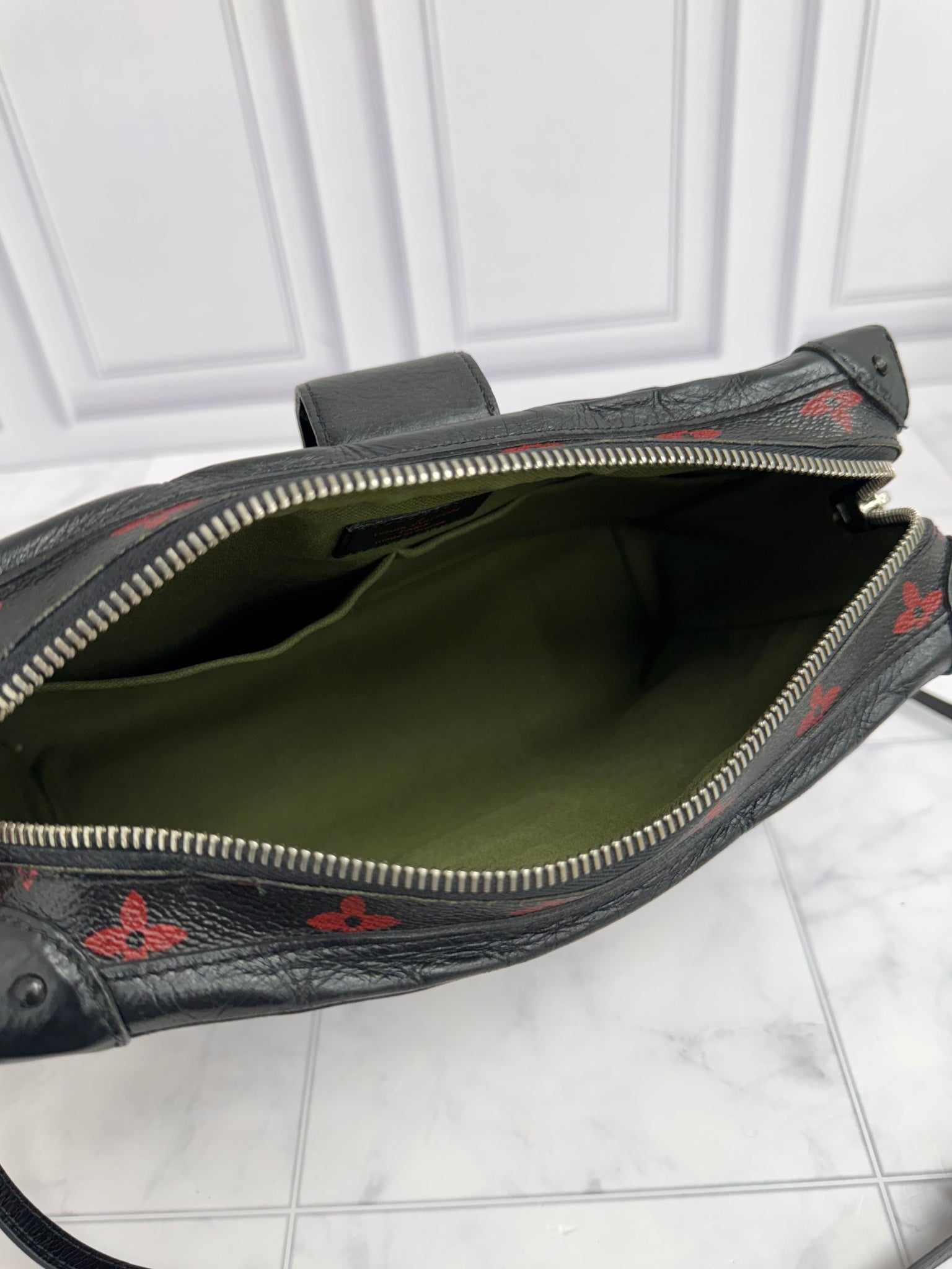Louis Vuitton Black And Red Monogram Infrarouge Petite Malle Soft Bag GM