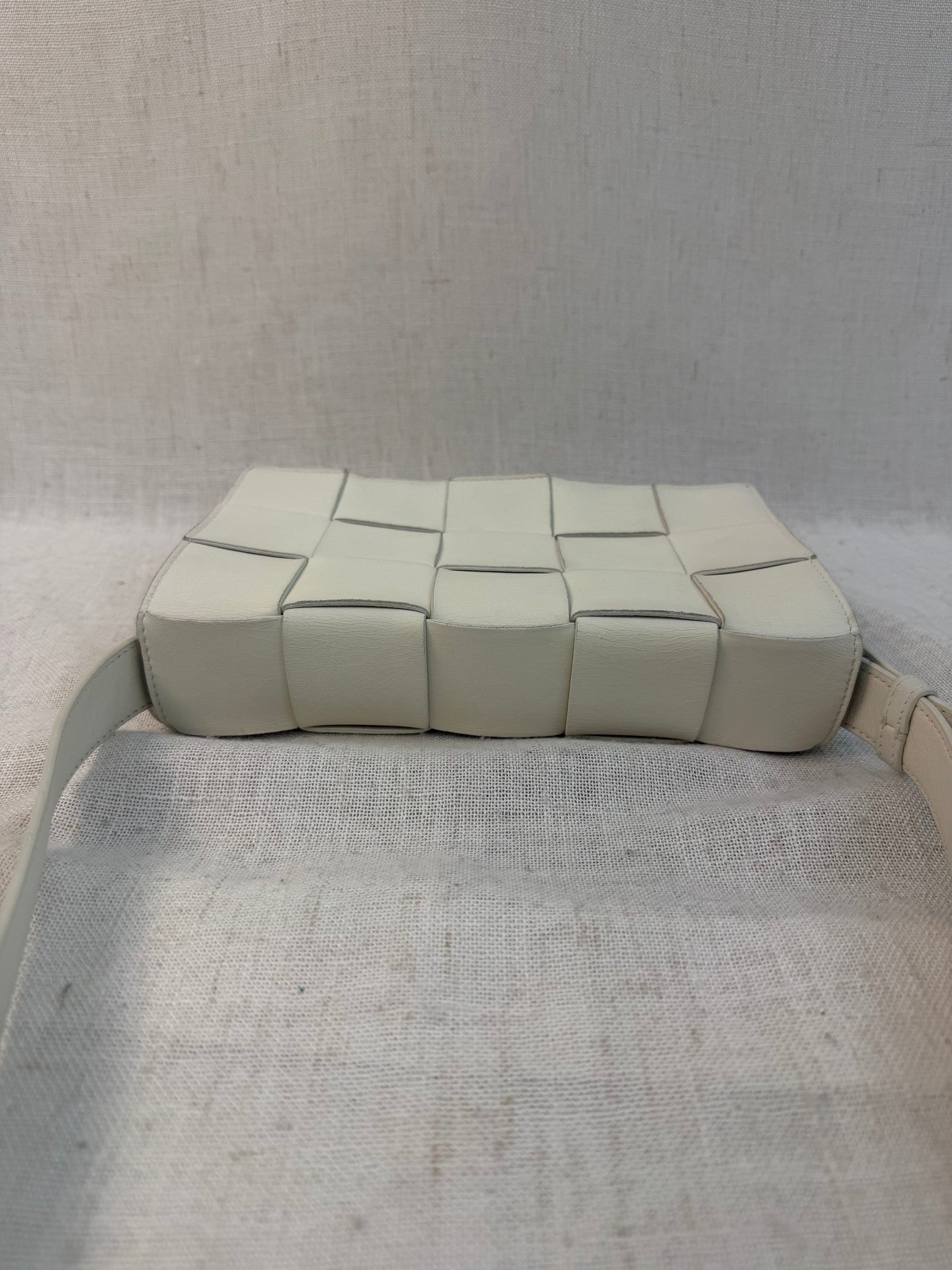 Bottega Veneta White Leather Medium Cassette Bag