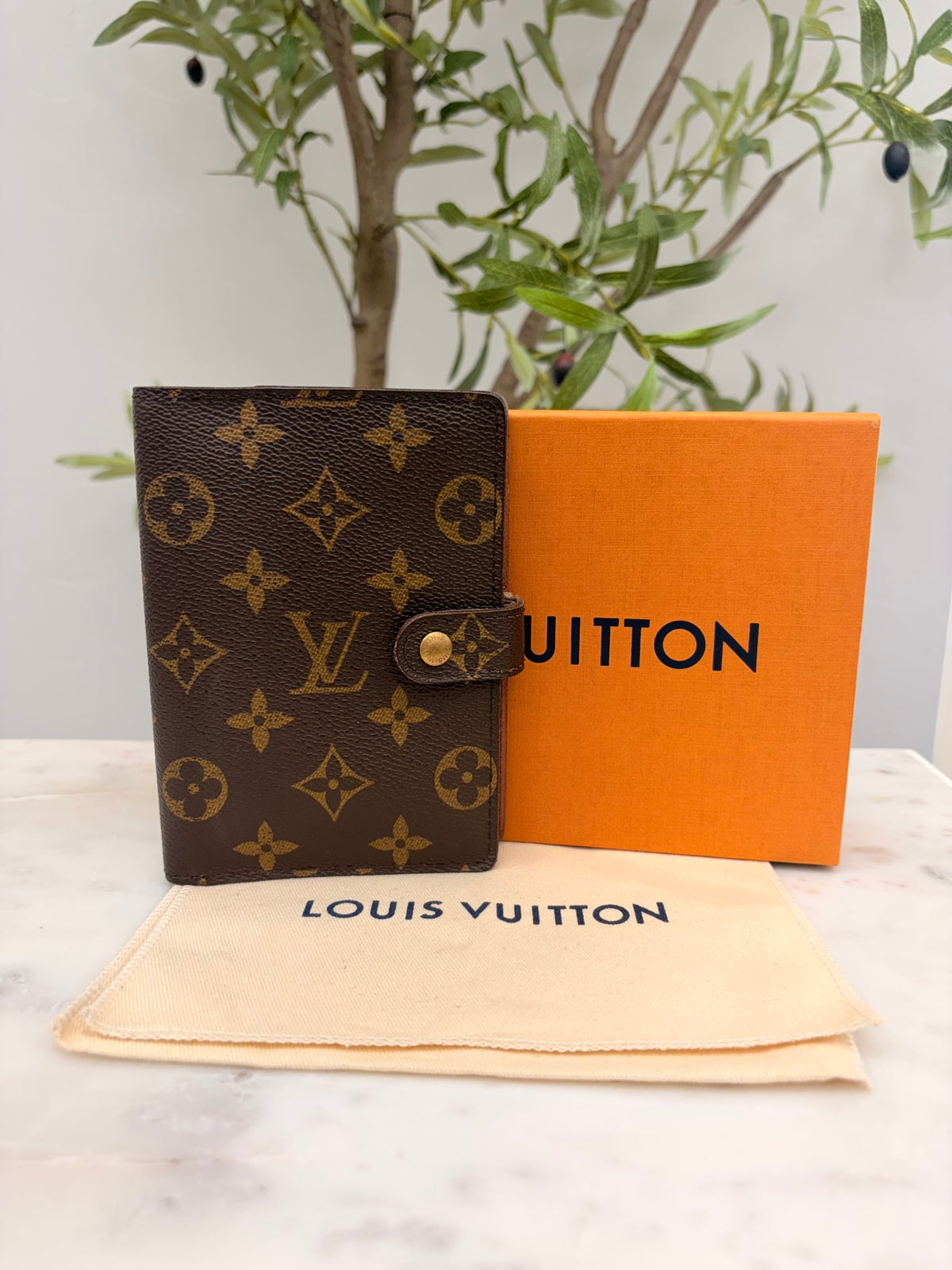 Louis Vuitton Monogram Passport Agenda PM