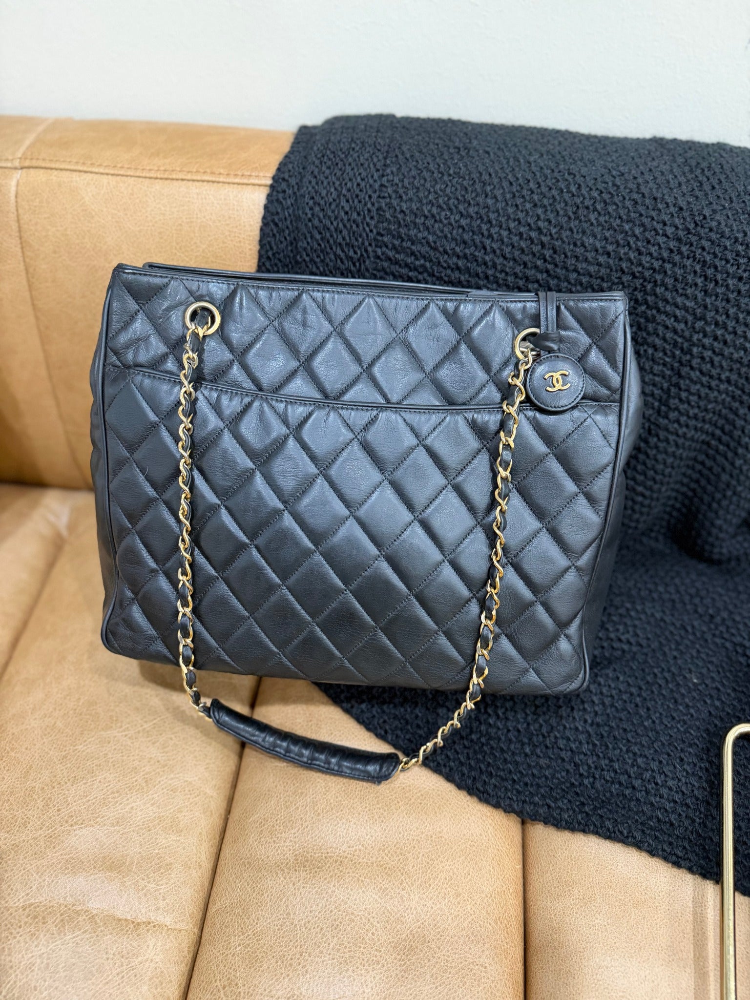 Chanel Black Quilted Lambskin Jumbo Chain Tote