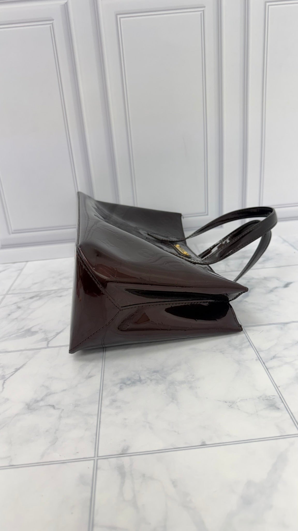 Louis Vuitton Amarante Vernis Leather Wilshire PM Handbag