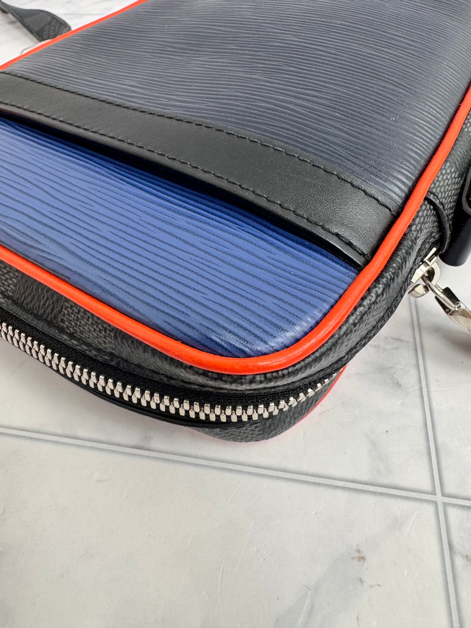 Louis Vuitton Navy Blue Epi And Damier Graphite Danube Slim PM Messenger Bag