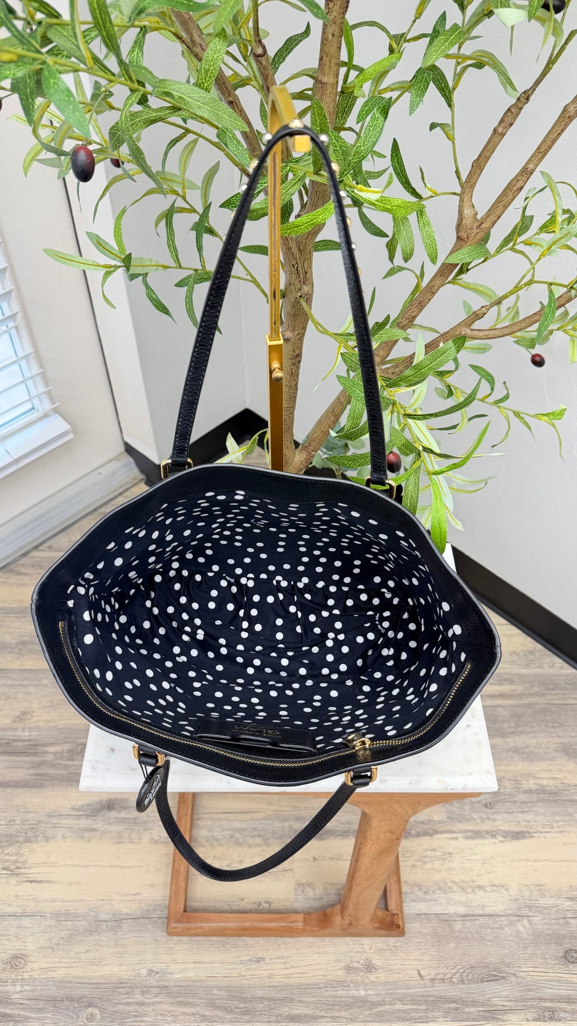 Dolce & Gabbana Black Grained Leather Tote Bag