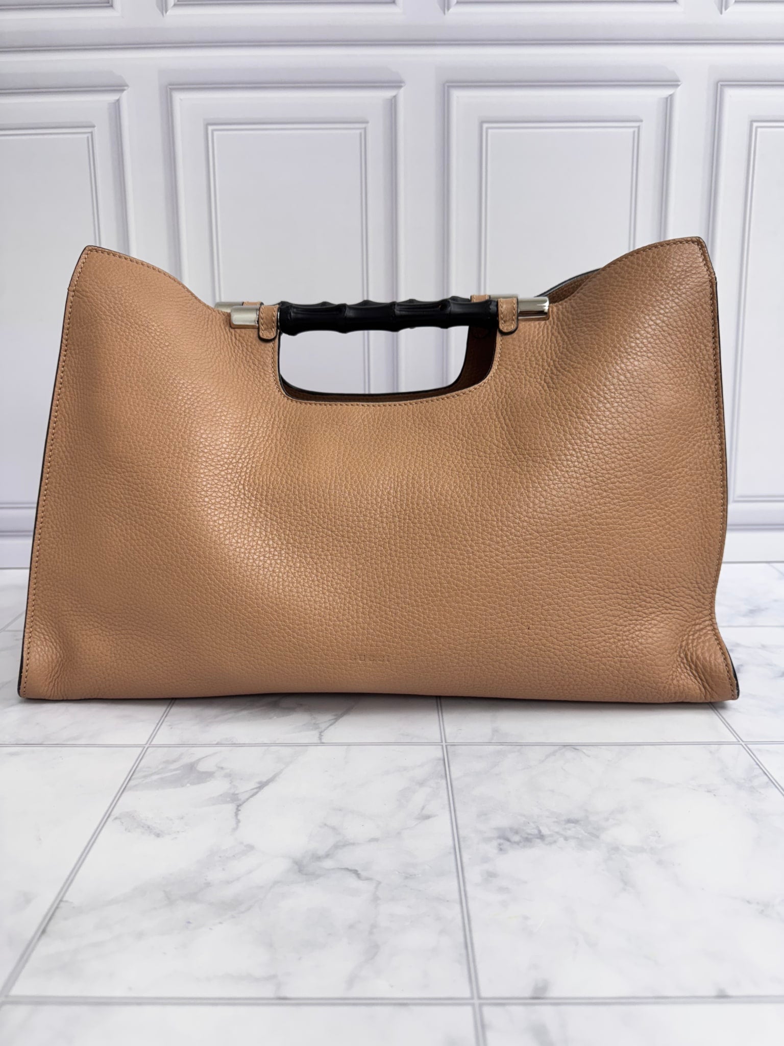 Gucci Tan Grained Leather Bamboo Daily Tote Bag