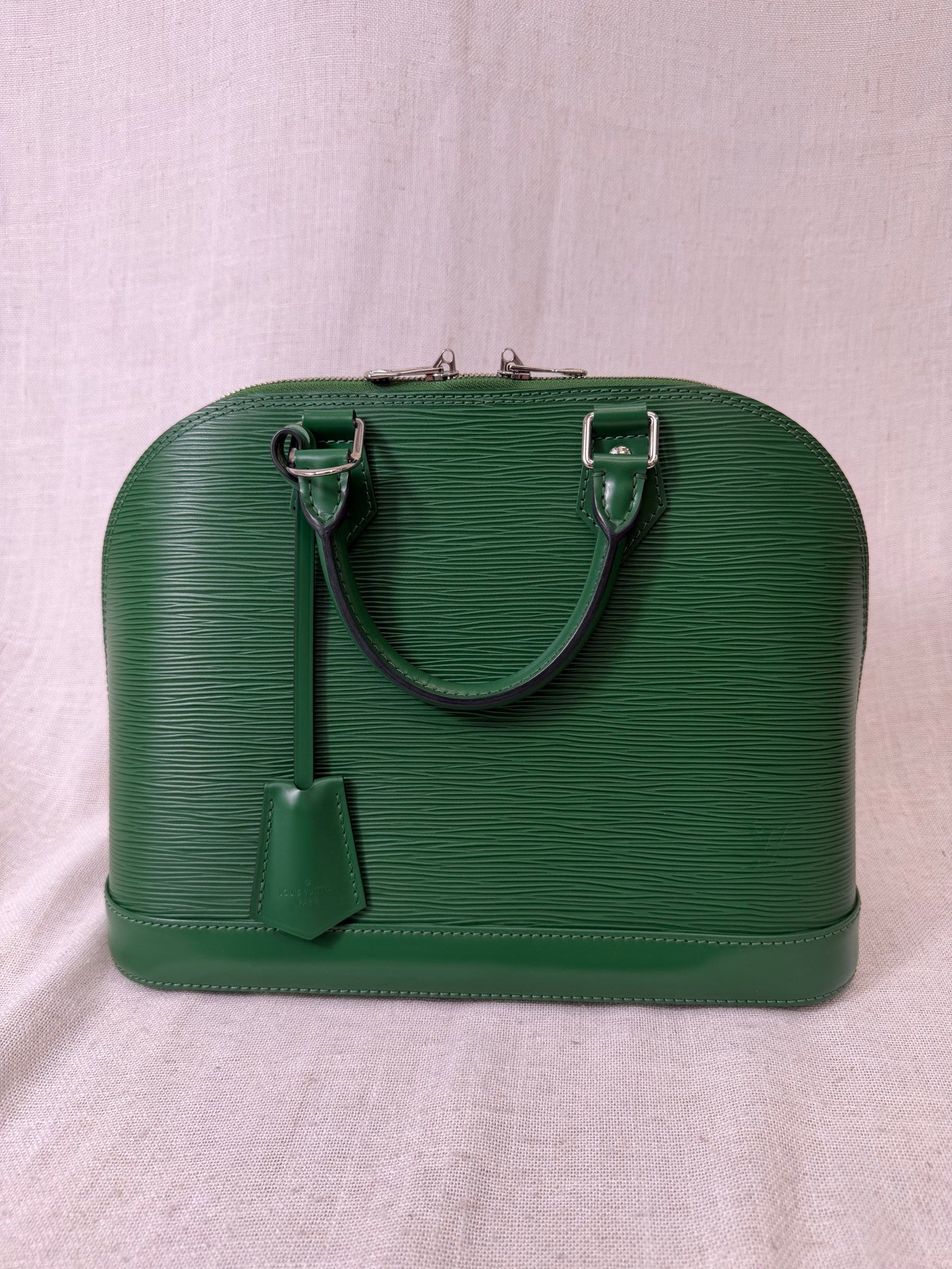 LIKE NEW - Louis Vuitton Green Epi Leather Alma PM Handbag