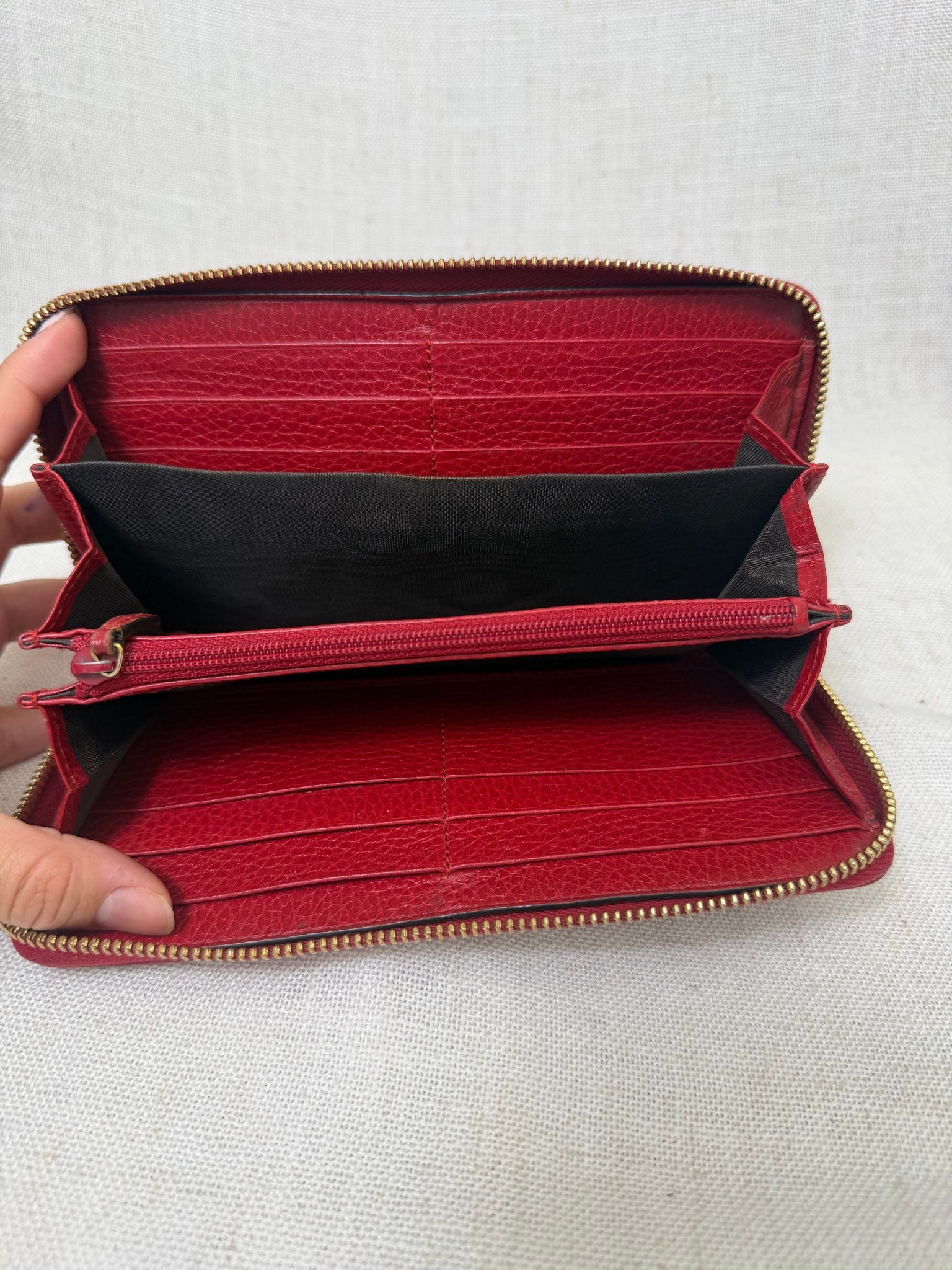 Gucci Red Leather Marmont GG Zippy Wallet
