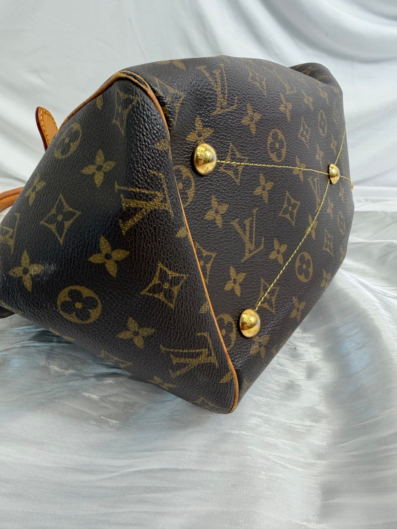 Louis Vuitton Monogram Tivoli GM