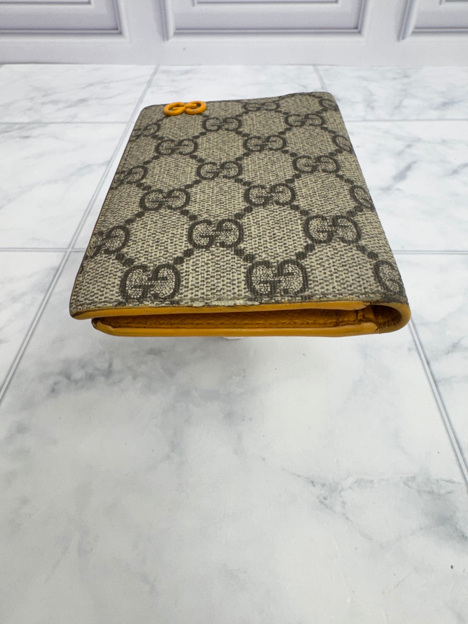 Gucci GG Supreme And Yellow Card Case
