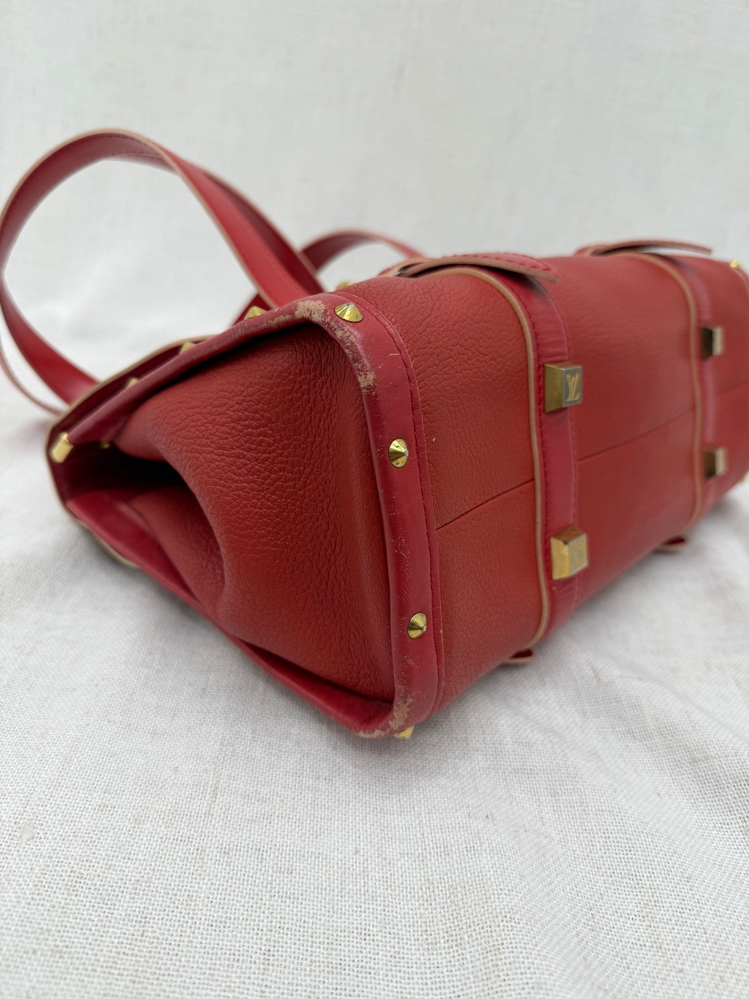Louis Vuitton Red Leather Suhali L'Epanoui GM Shoulder Bag