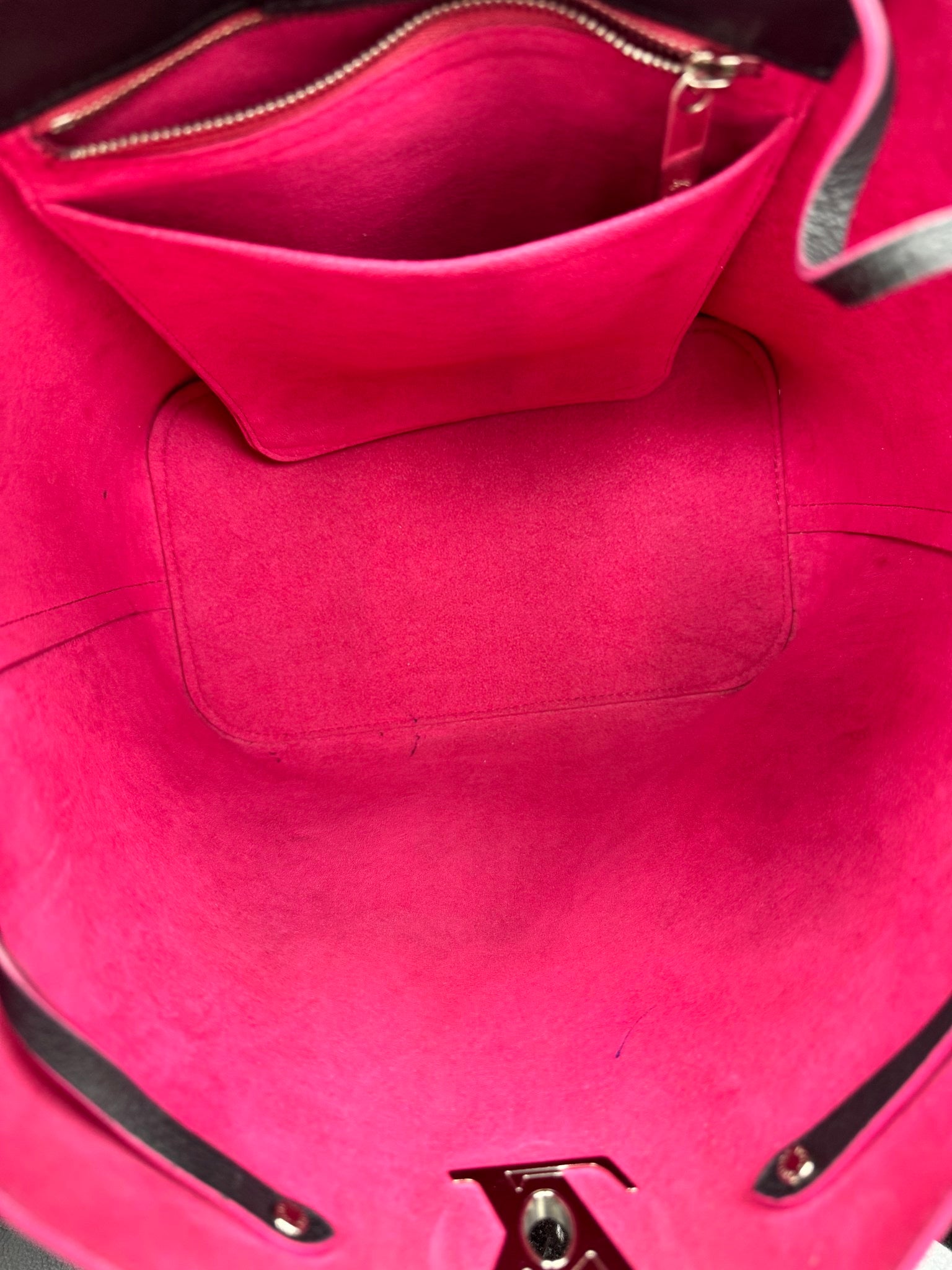 Louis Vuitton Black Leather Lock Me Bucket Bag