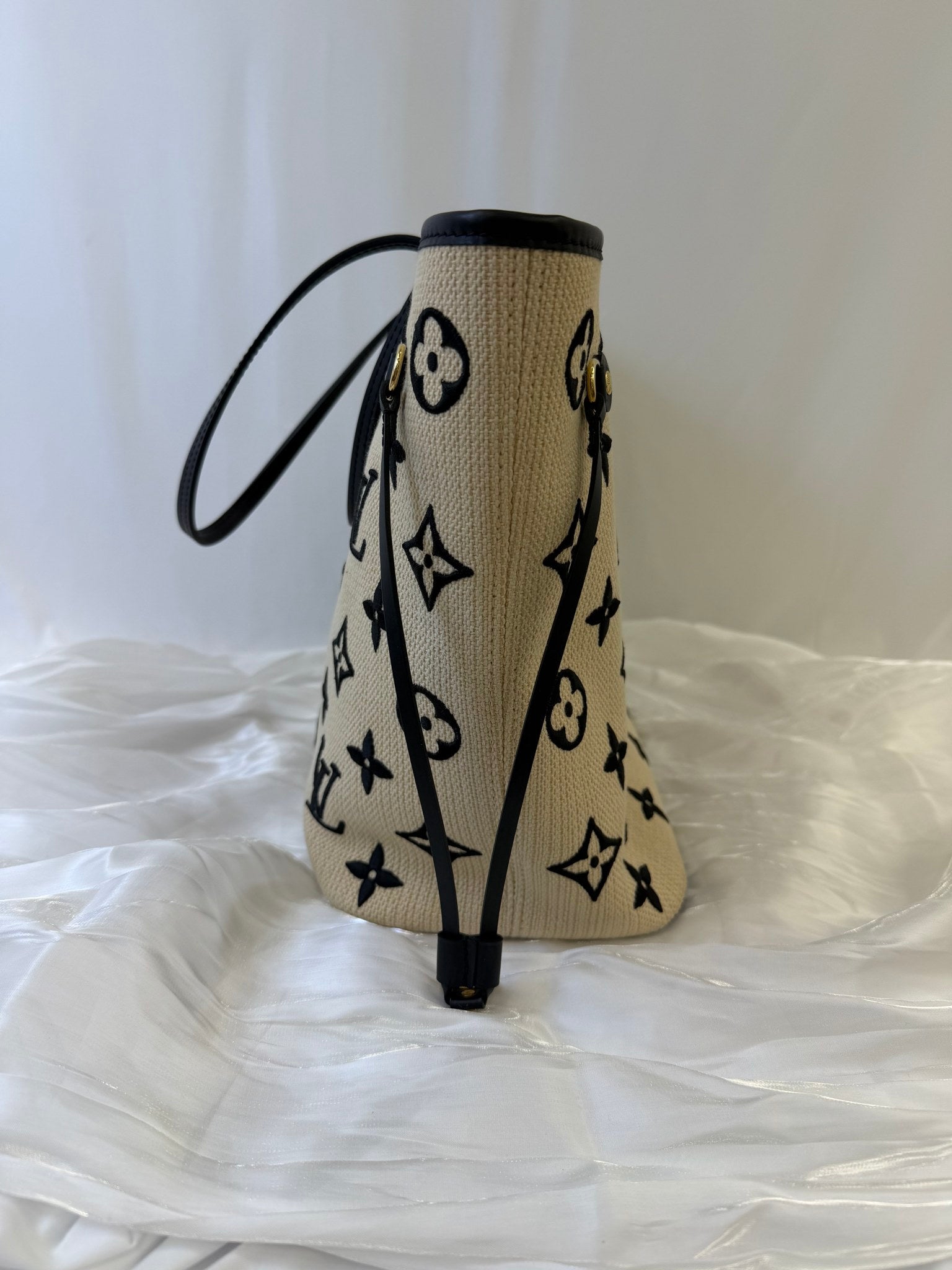 Louis Vuitton Raffia By The Pool Neverfull MM