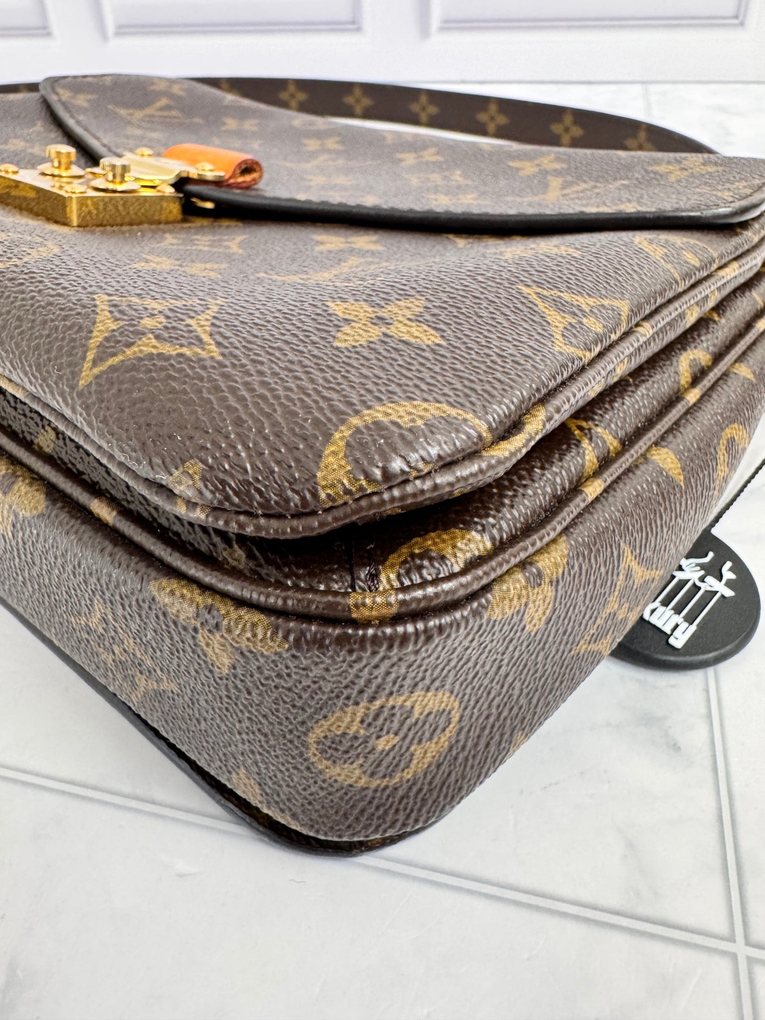 Louis Vuitton Monogram Pochette Metis Crossbody