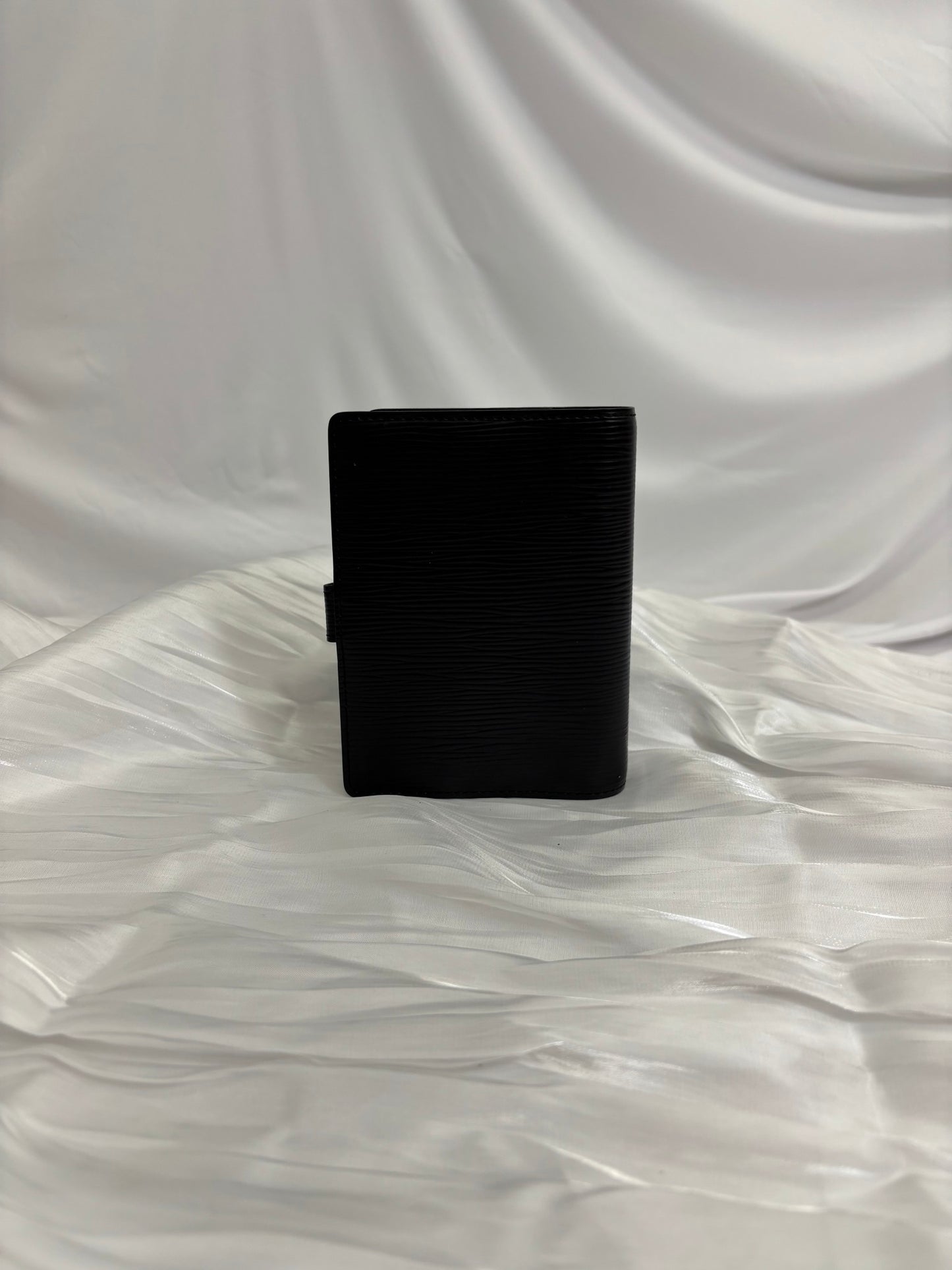 https://res.cloudinary.com/dyql5hig8/image/upload/v1759768898/udlqzcdetj6mfaevqpb9.jpg