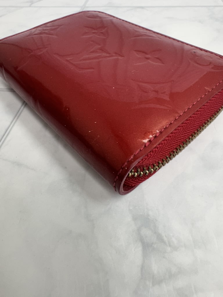 Louis Vuitton Red Vernis Compact Zippy
