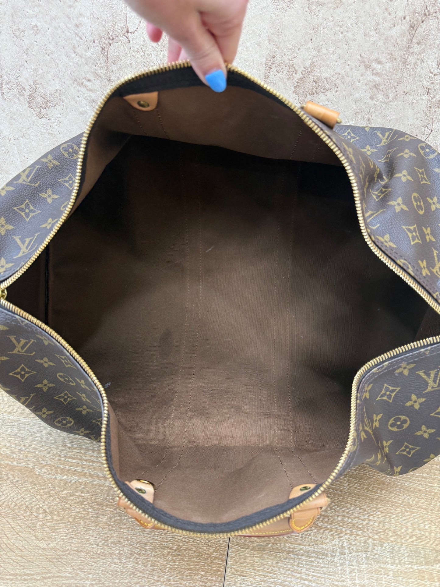 https://res.cloudinary.com/dyql5hig8/image/upload/v1757444474/uh5rzjqfqviljngyutga.jpg