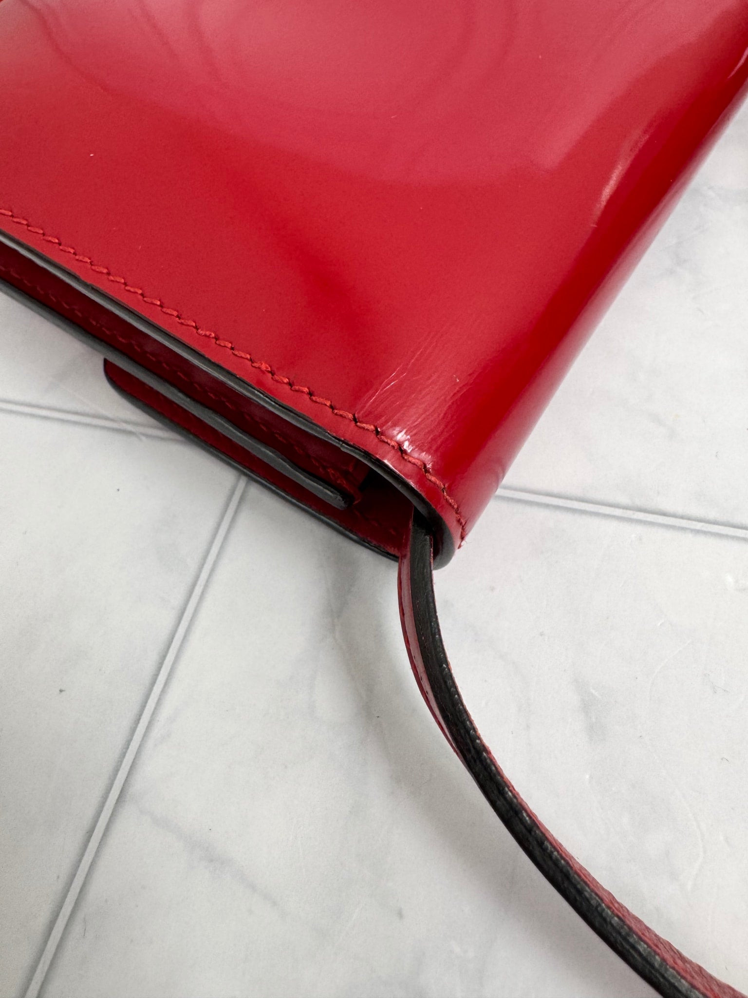 Gucci Red Patent Leather Interlocking G Wallet on Chain