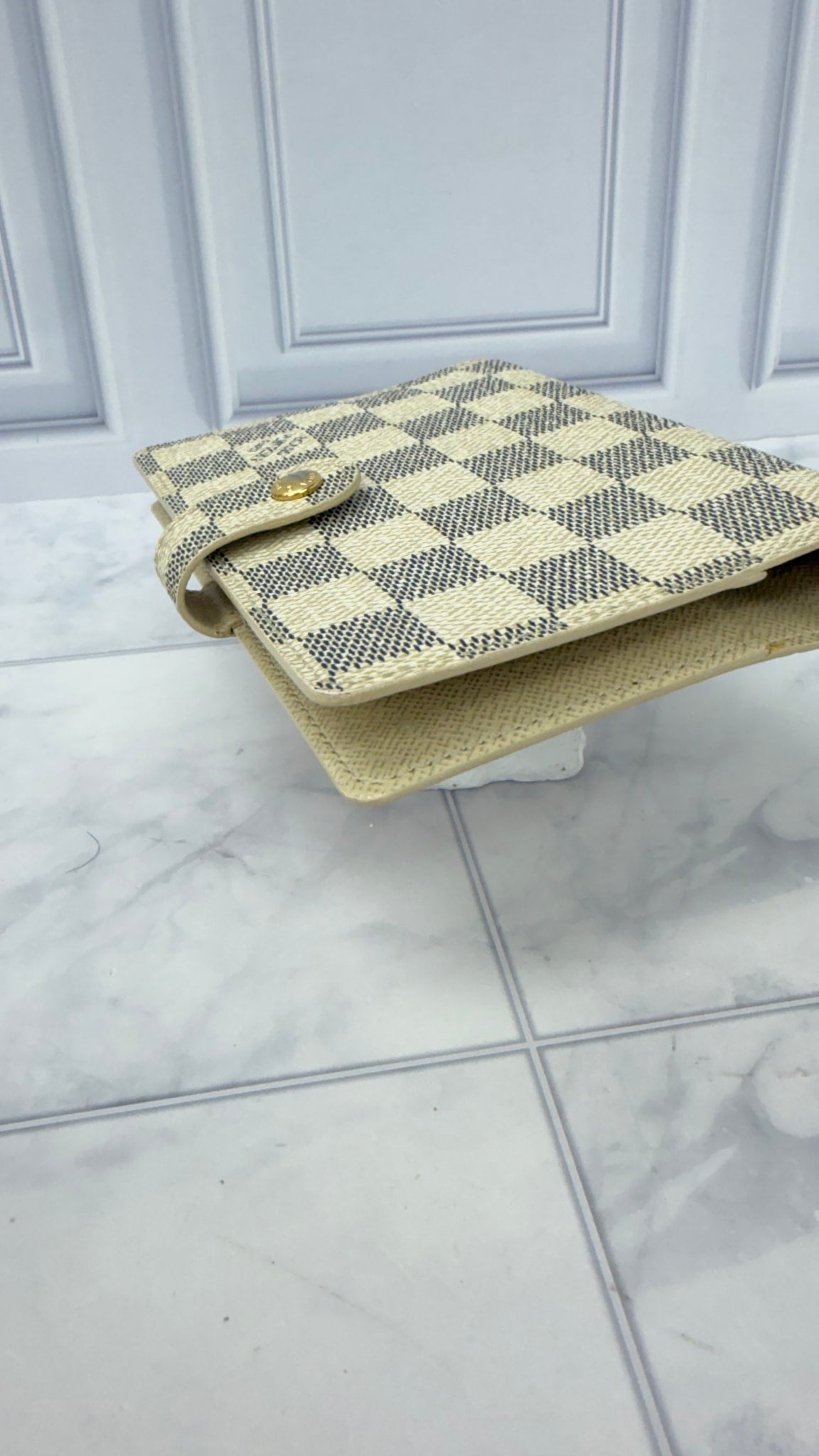 Louis Vuitton Damier Azur Passport Agenda PM Cover