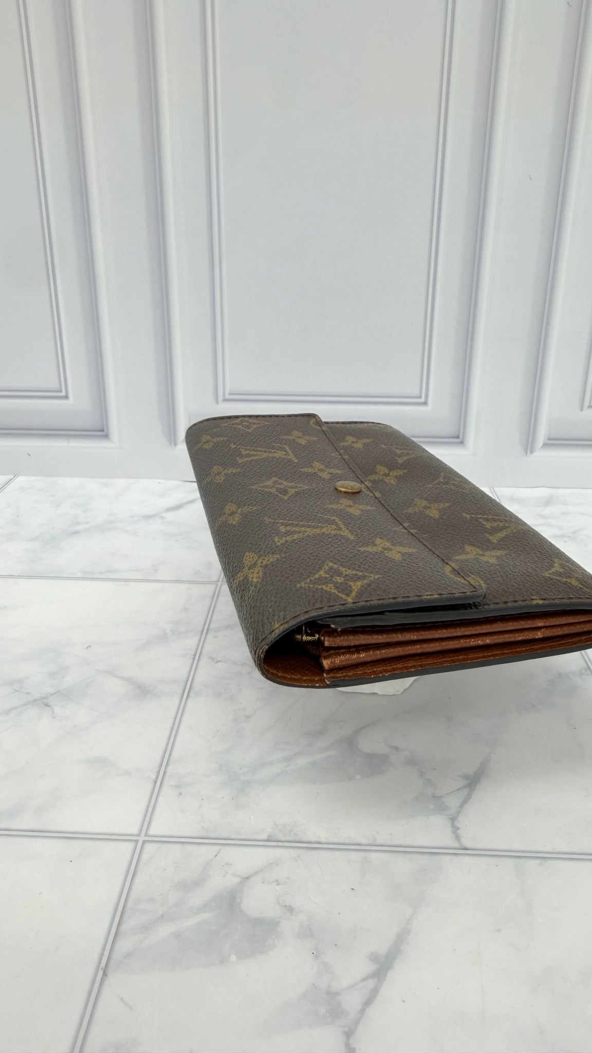 Louis Vuitton Monogram Sarah Wallet