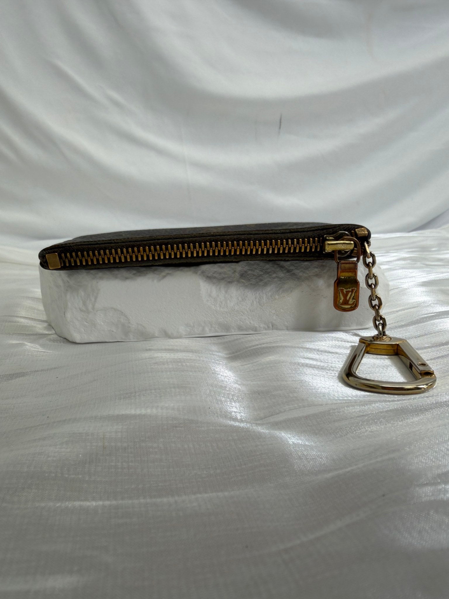 Louis Vuitton Monogram Key Cles