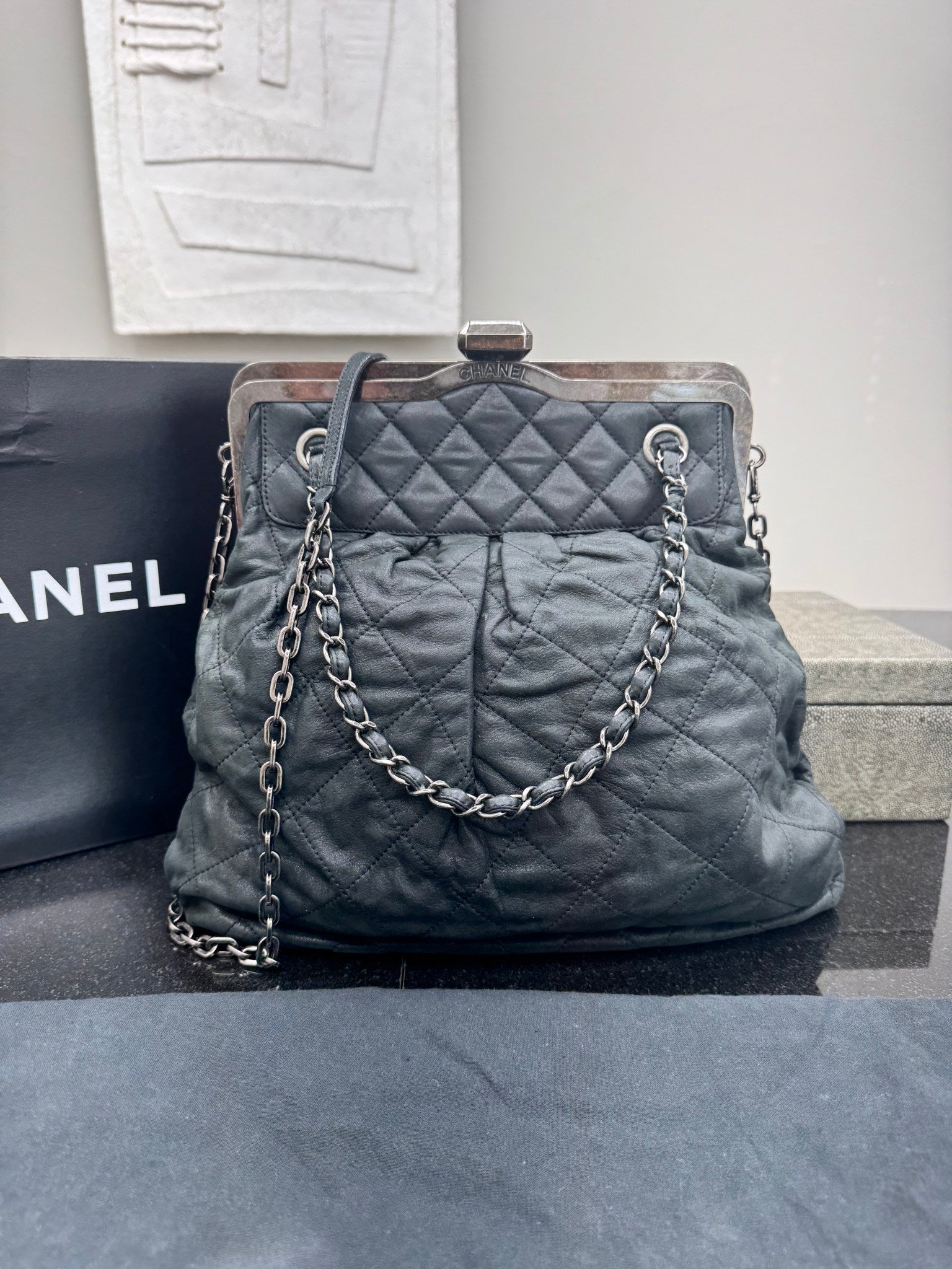 Chanel Black Iridescent Quilted Leather Chic Quilt Frame Tote Bag