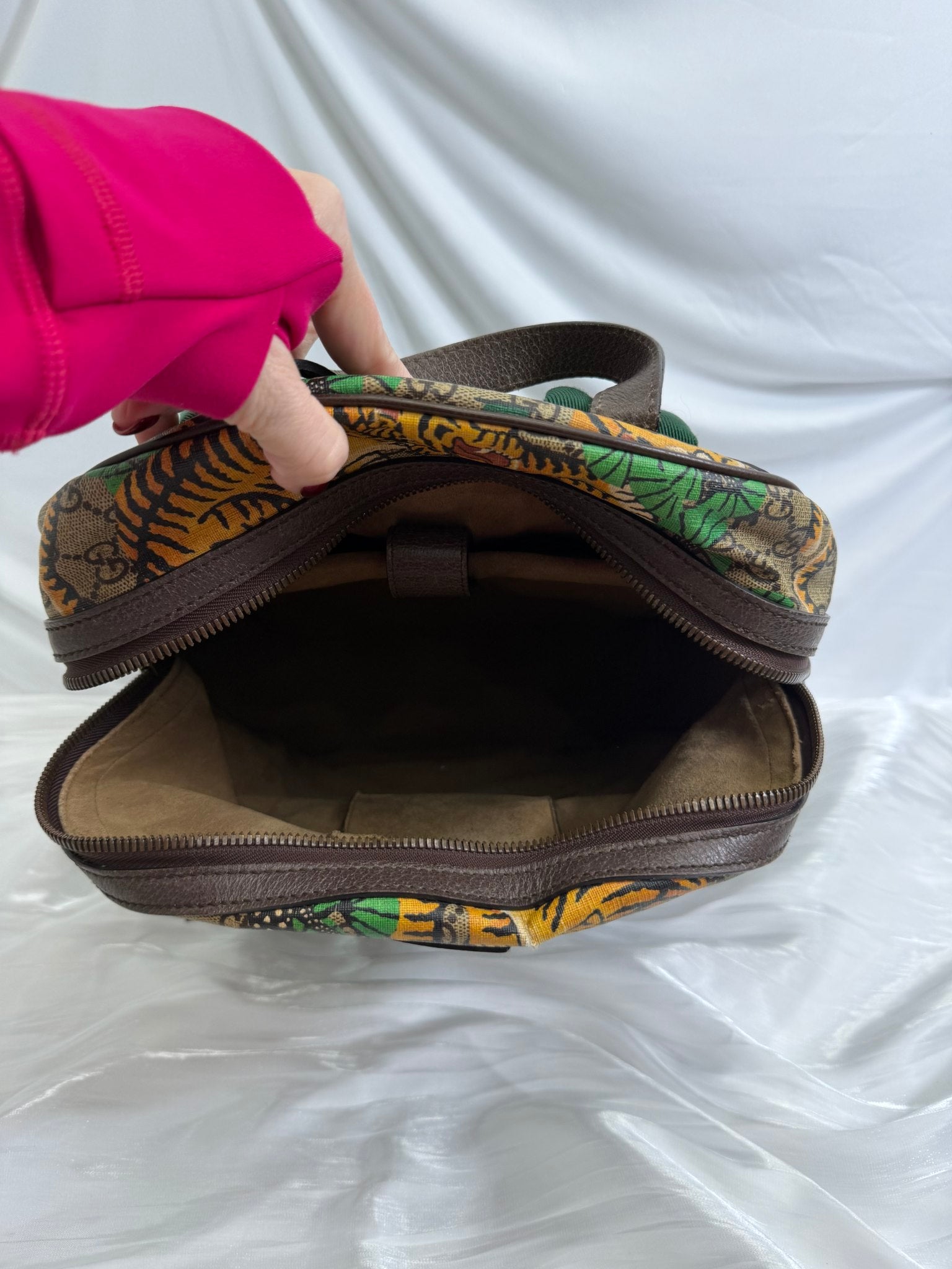 Gucci GG Supreme Tiger Backpack