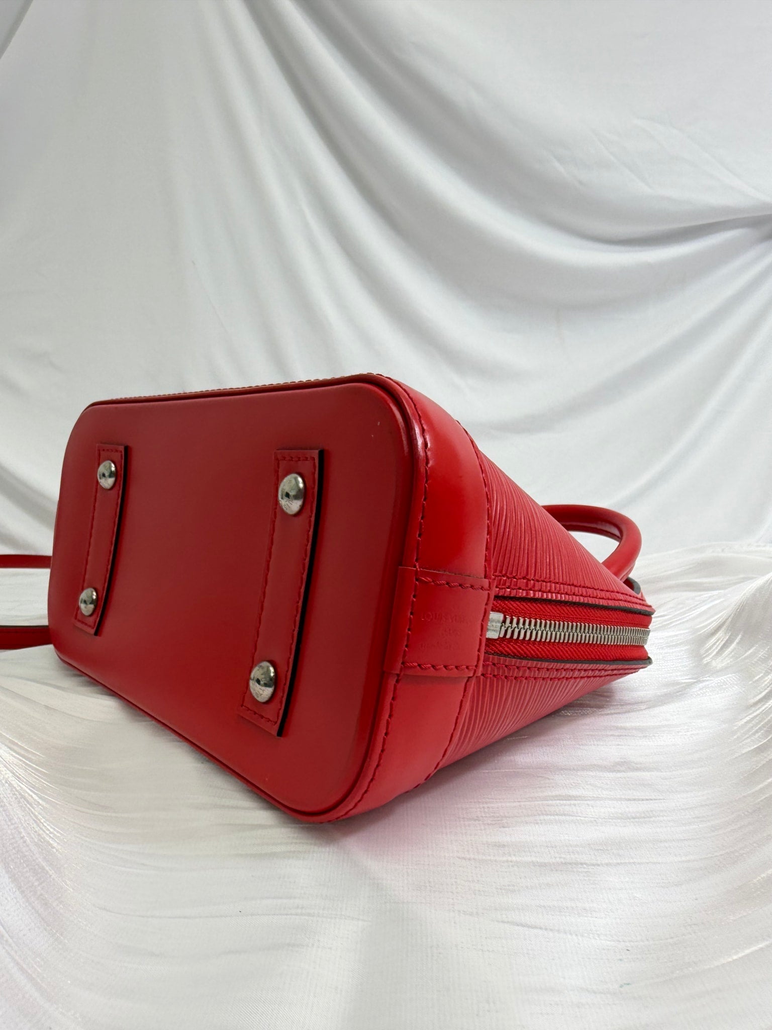 Louis Vuitton Red Epi Alma BB