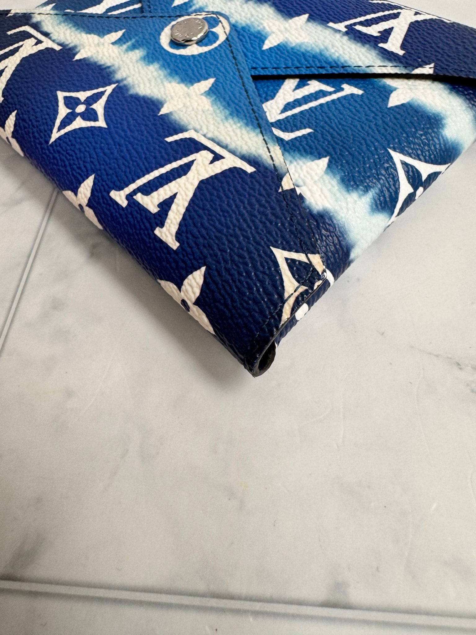 Louis Vuitton Blue Monogram Escale Medium Kirigami Pochette