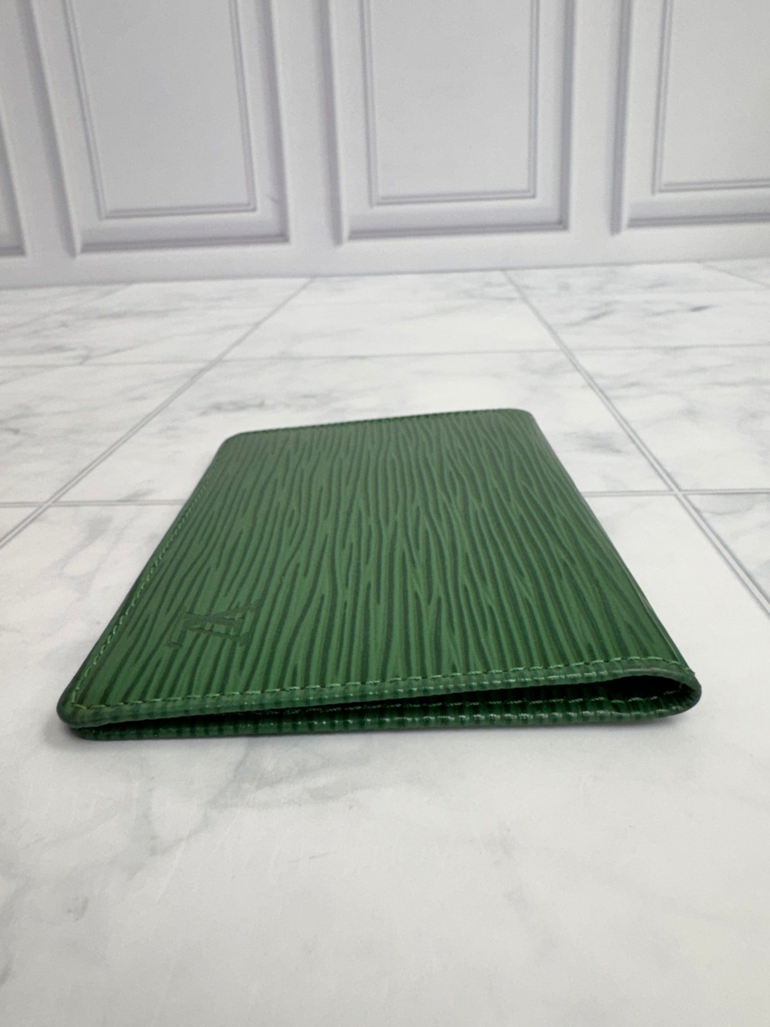 Louis Vuitton Green Epi Leather ID Case