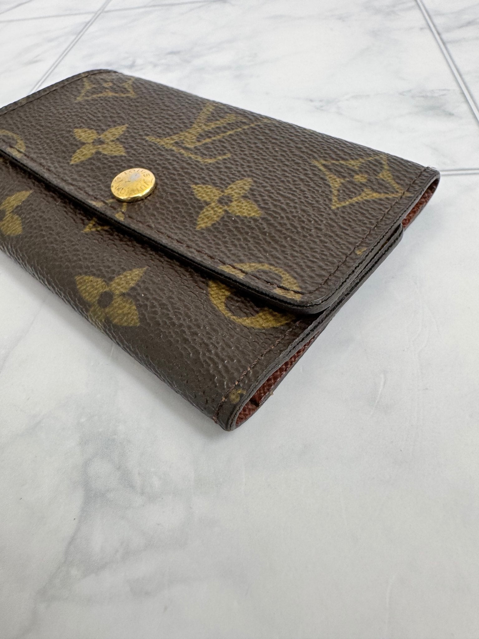 Louis Vuitton Monogram 6 Key Holder