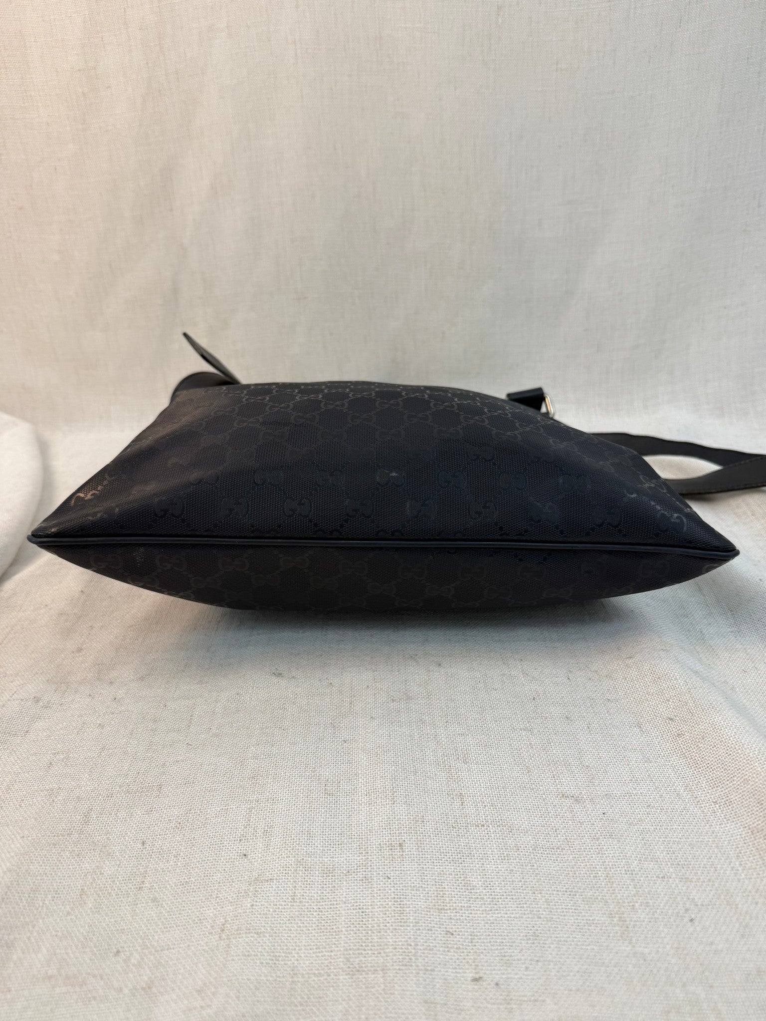 Gucci Navy Coated Canvas GG Imprime Messenger Bag