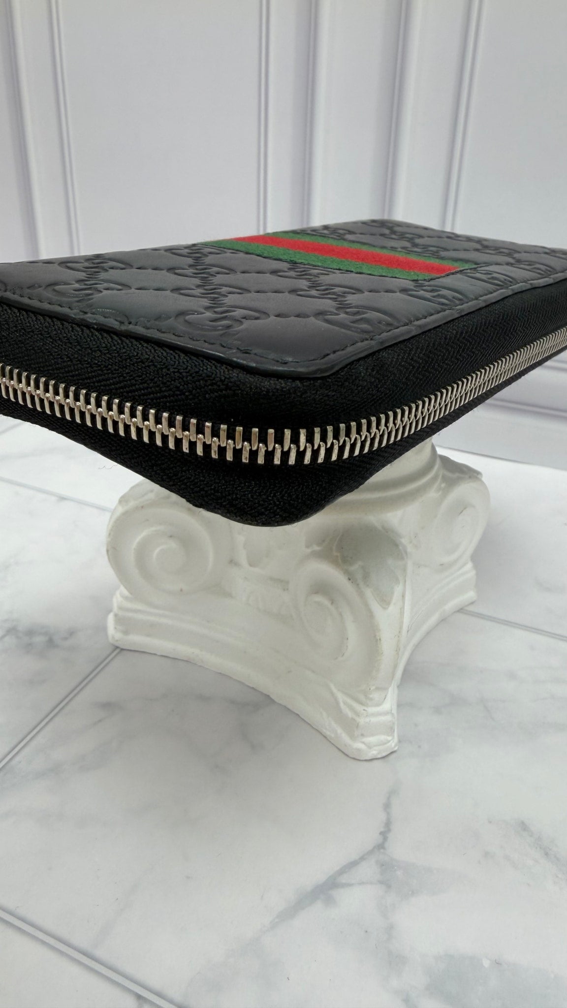 Gucci Black Guccissima Leather Web Zippy Wallet