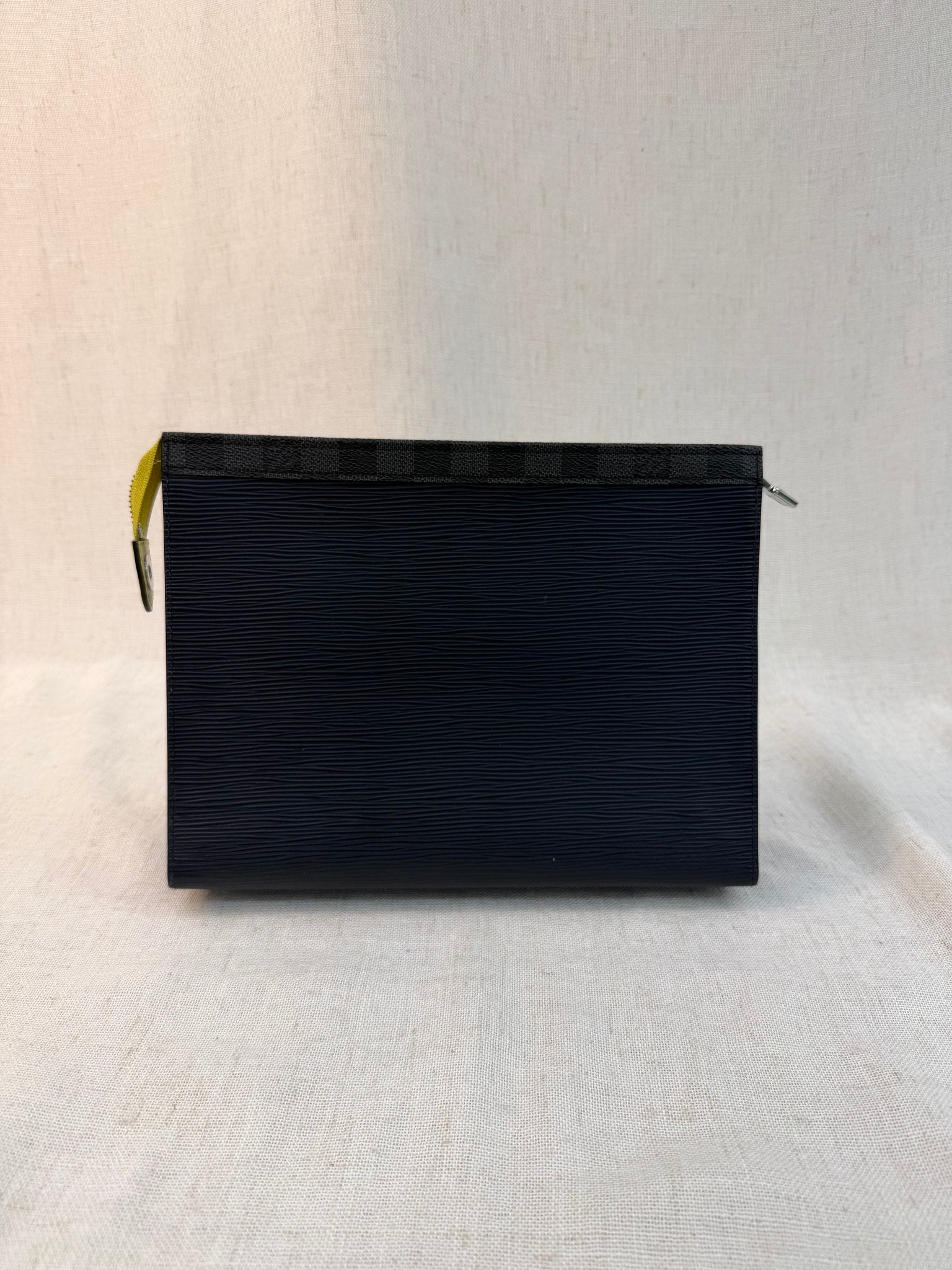 Louis Vuitton Navy Epi Water Ripple Discovery Pouch