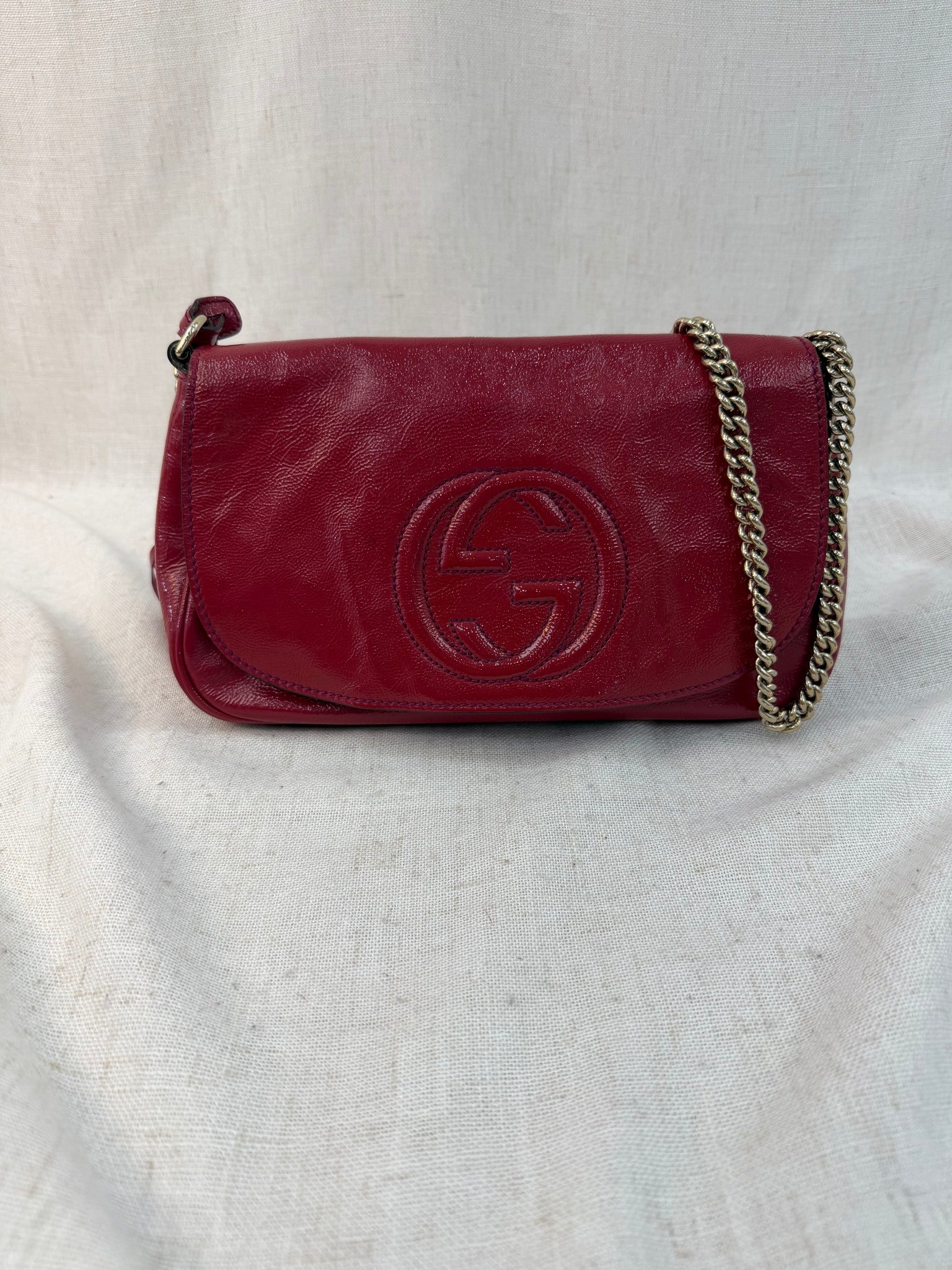 Gucci Red Patent Leather Soho Disco Chain Bag
