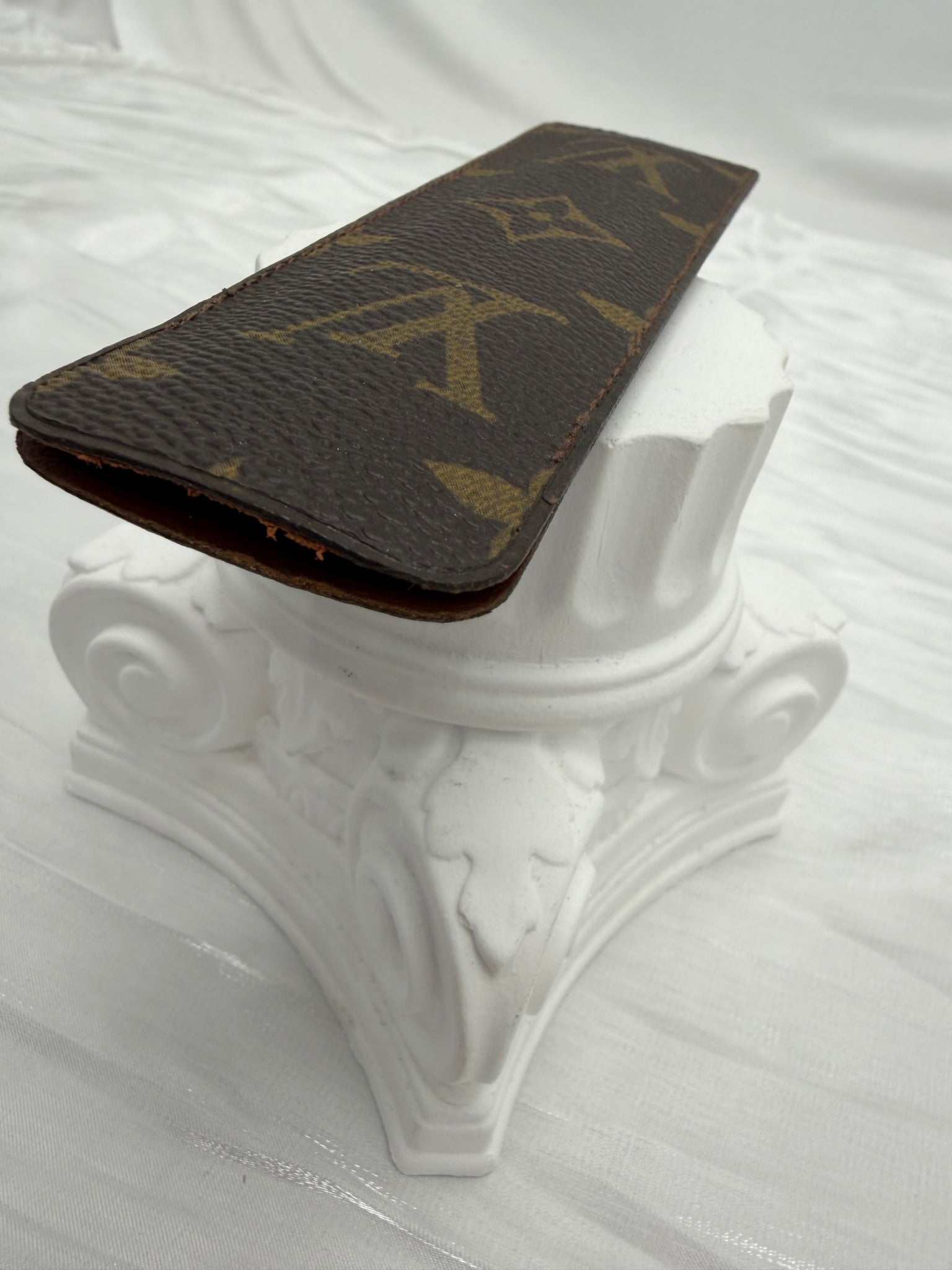 Louis Vuitton Monogram Comb Holder