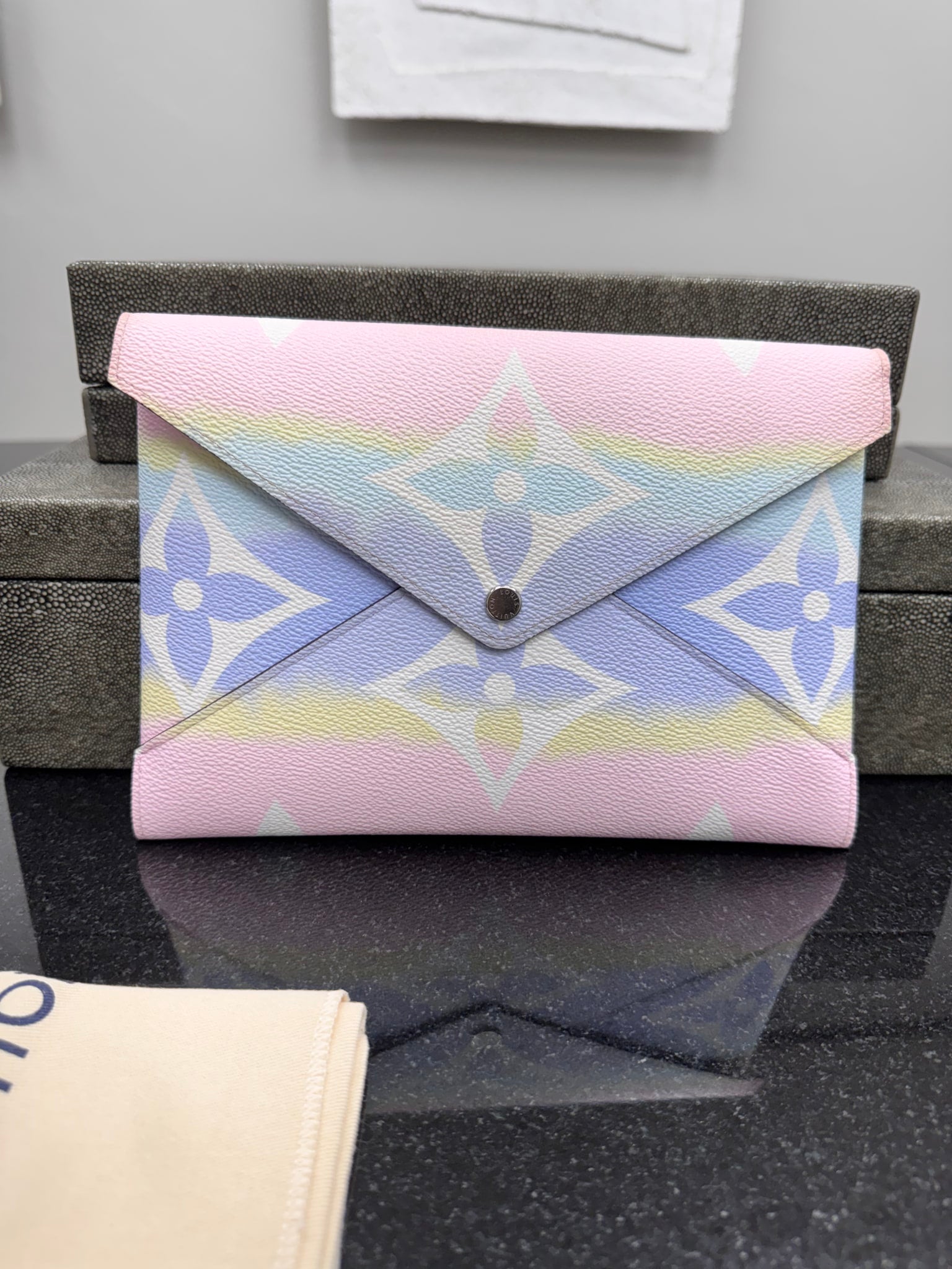 Louis Vuitton Pink Monogram Escale Large Kirigami Pochette