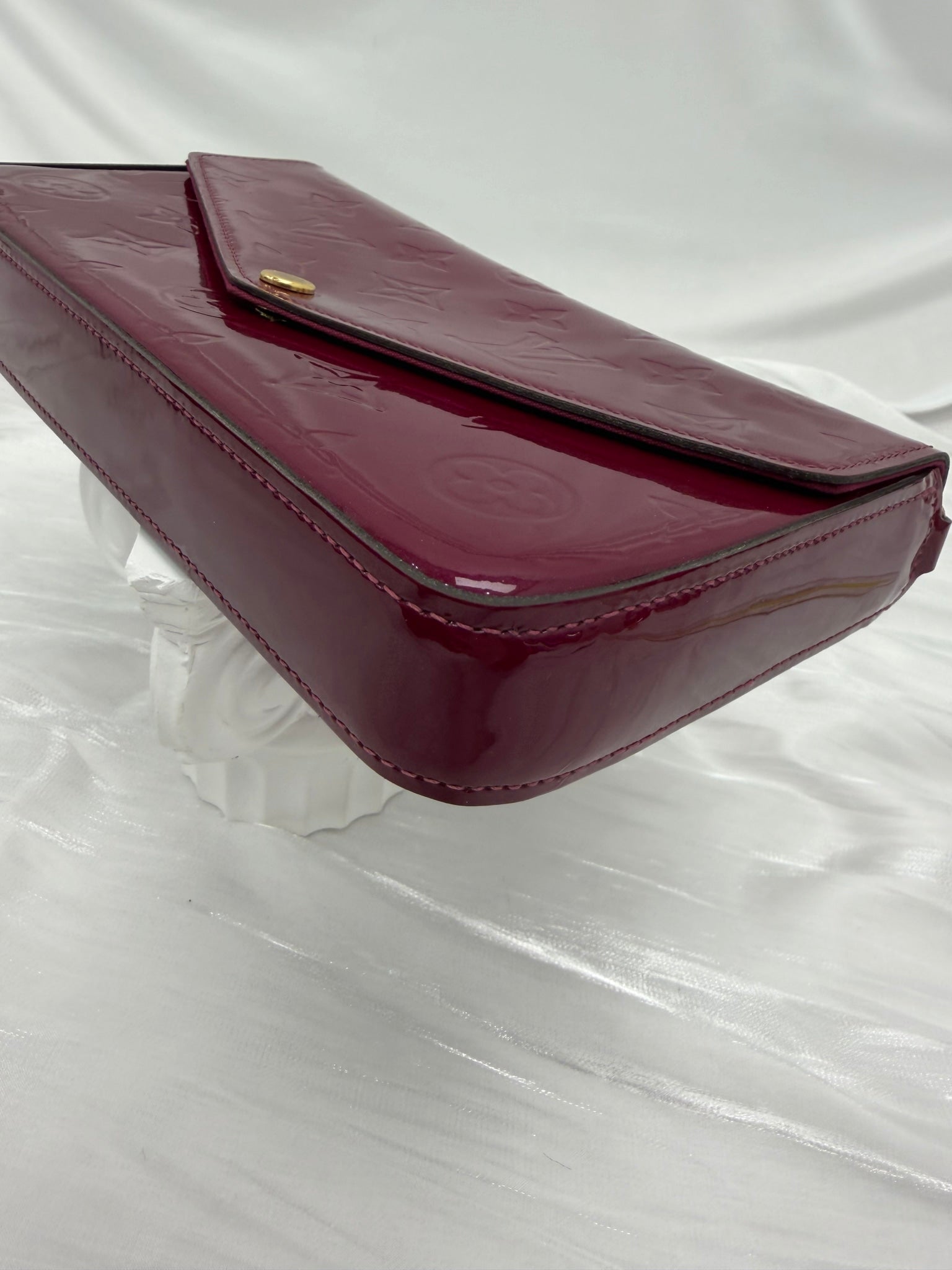 Louis Vuitton Raspberry Vernis Felicie Pochette Crossbody