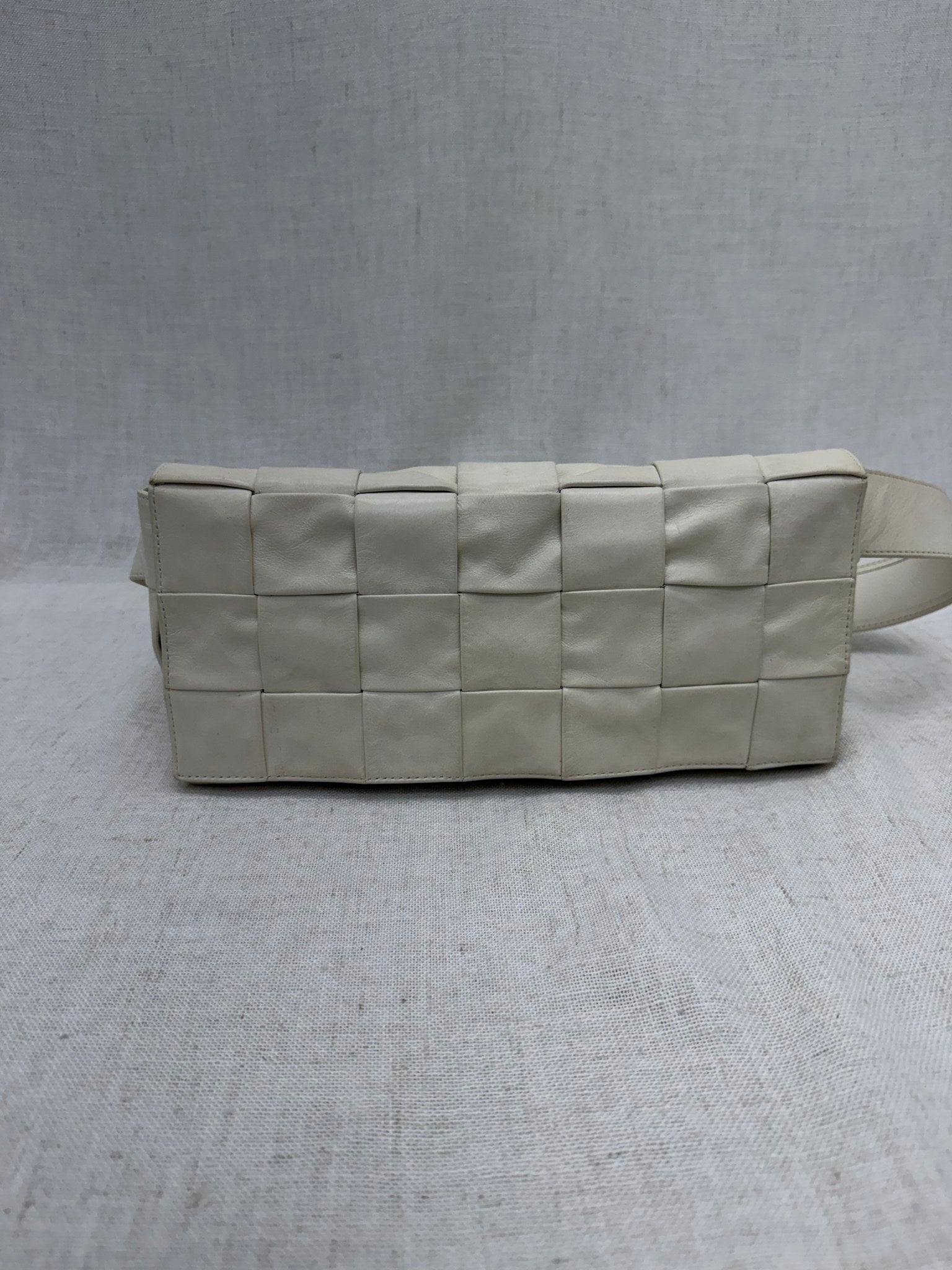 Bottega Veneta Ivory Intrecciato Leather Cassette Beltbag