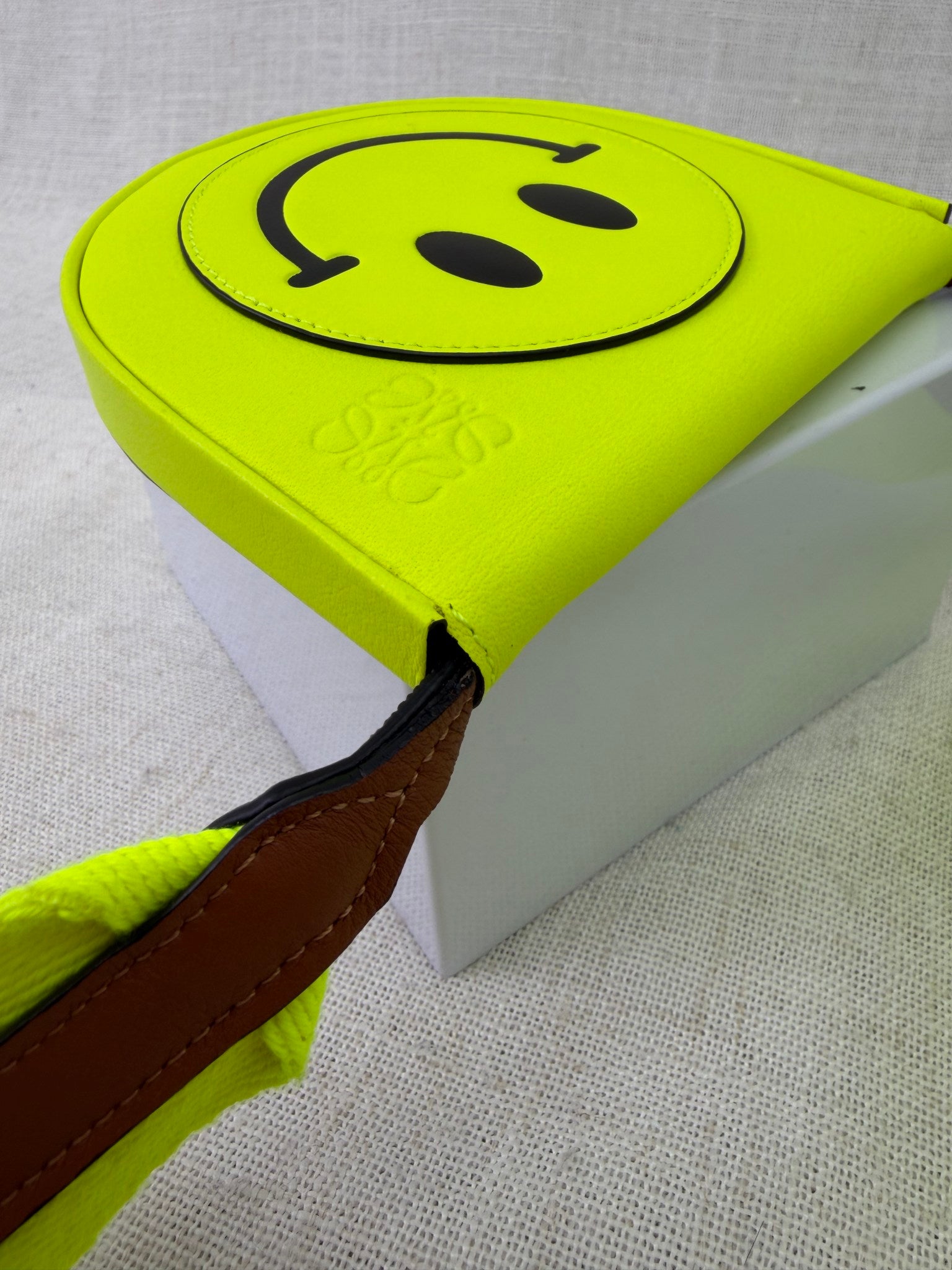 LIKE NEW- Loewe Neon Green 2020 SMiley Heel Wallet Crossbody