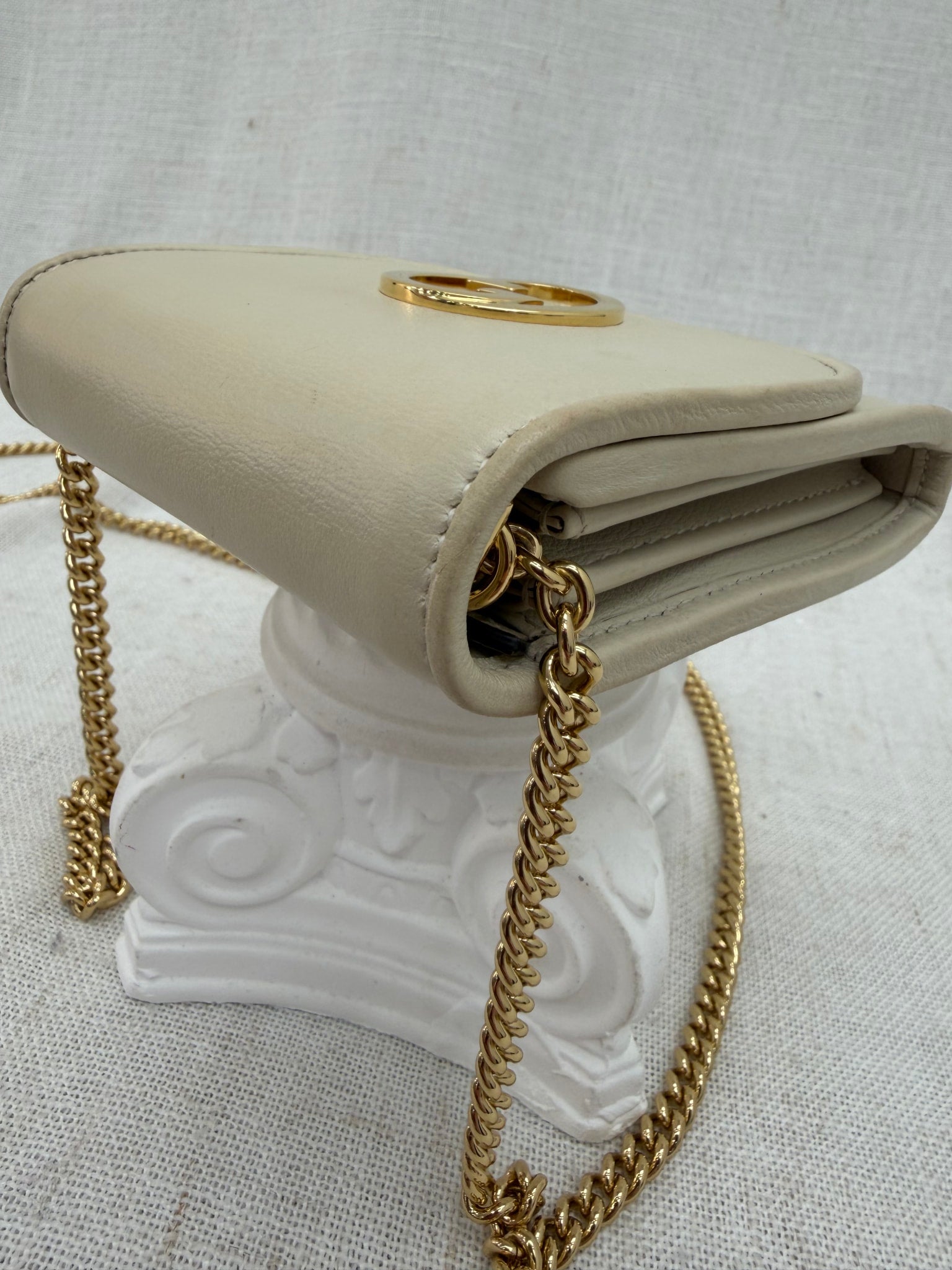 Gucci Ivory Leather Blondie Chain Shoulder Bag