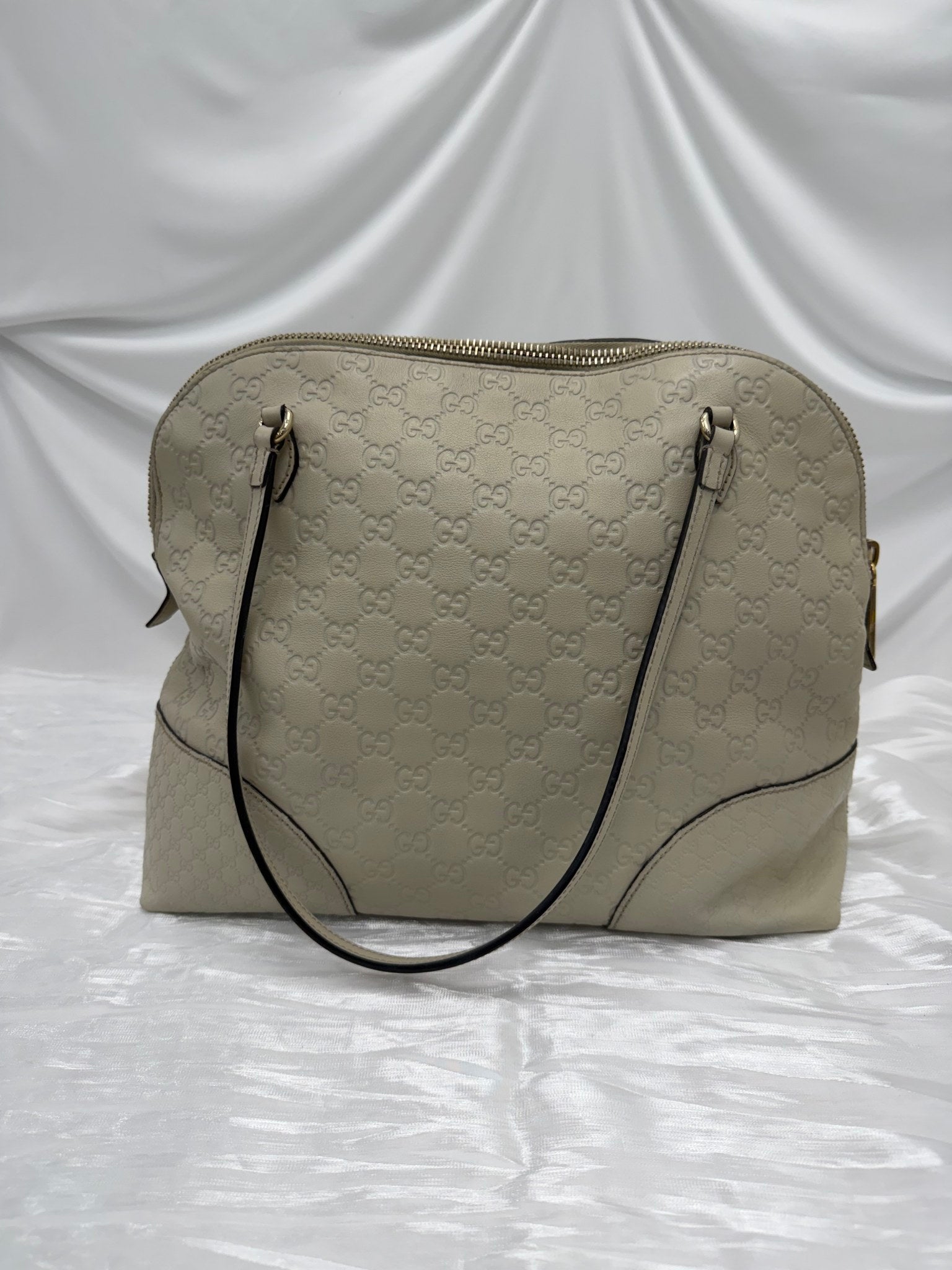 Gucci Ivory Guccissima Interlocking G Dome Tote