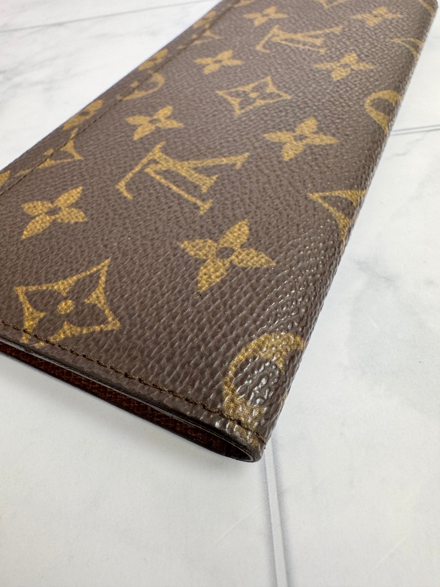 Louis Vuttion Monogram Long Wallet