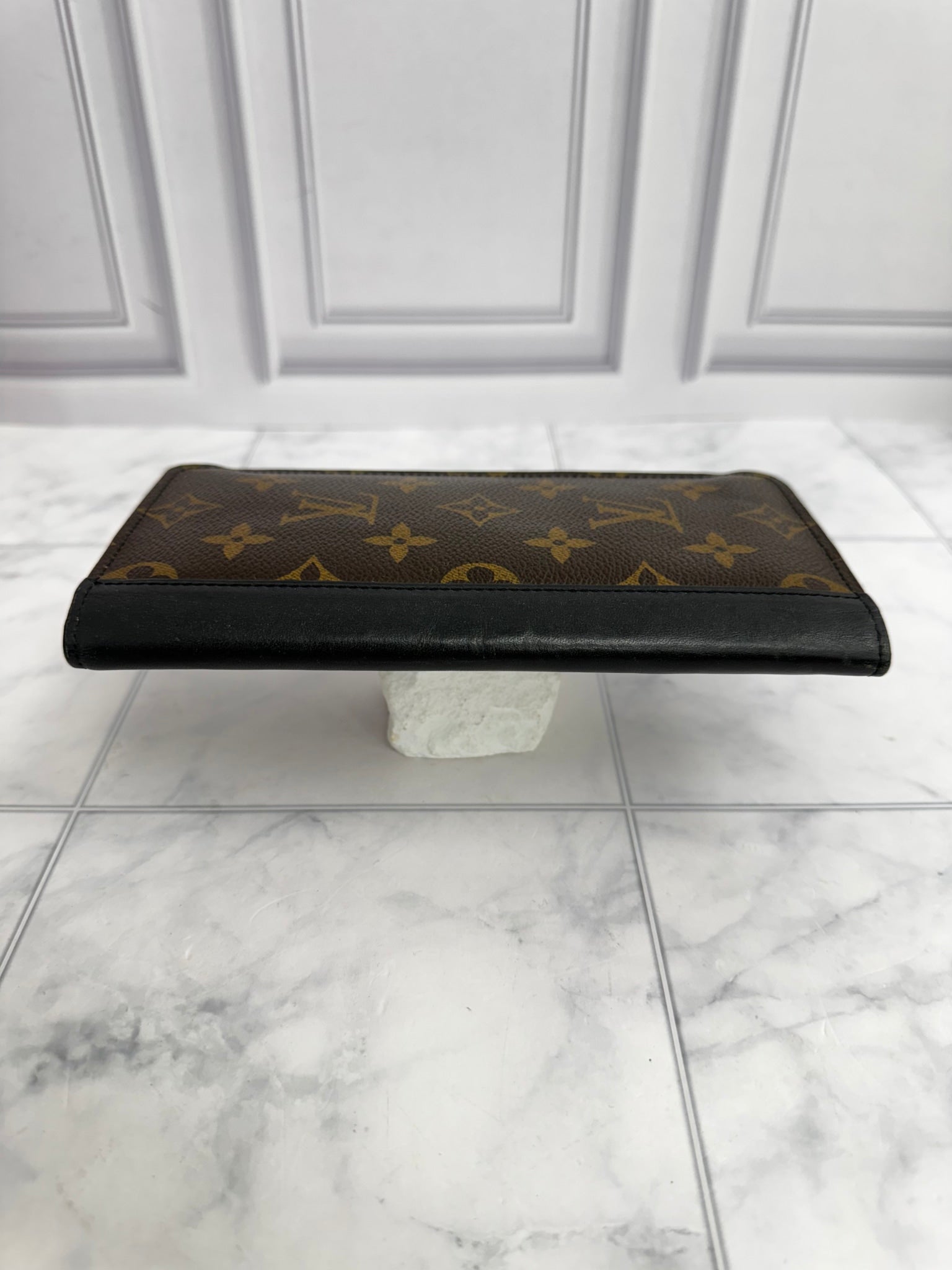 Louis Vuitton Monogram Macassar Brazza Wallet