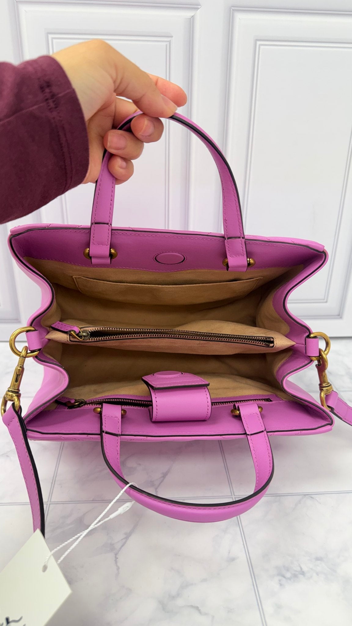 LIKE NEW - Gucci Pink Quilted Leather 2Way Top Handle Bag