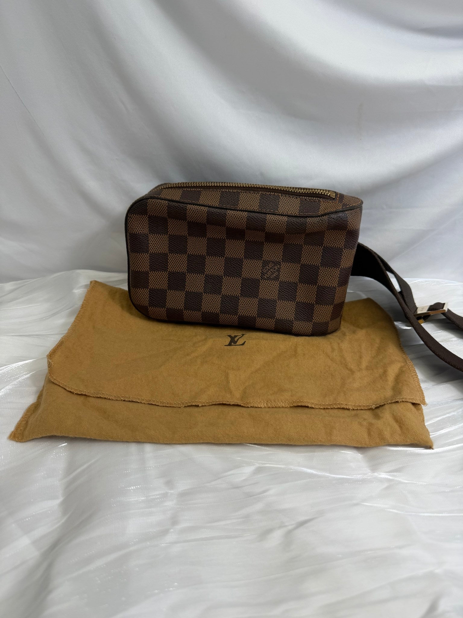 Louis Vuitton Damier Ebene Geronimos Sling Bag