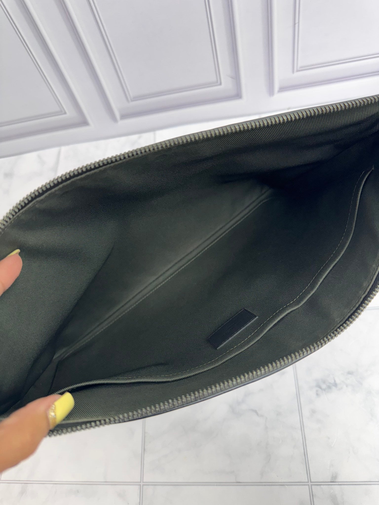Louis Vuitton Monogram Eclipse Vivienne Pochette Apollo GM