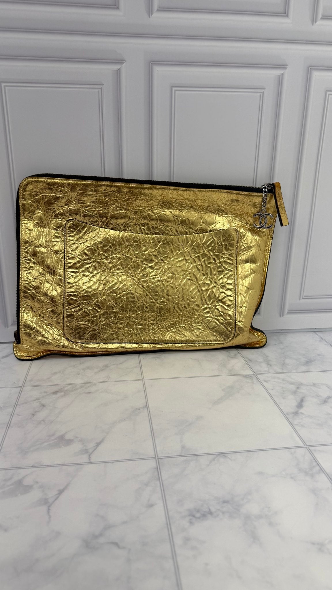 Chanel Gold Crinkled Calfskin Leather Feministe Mais Feminine Pouch